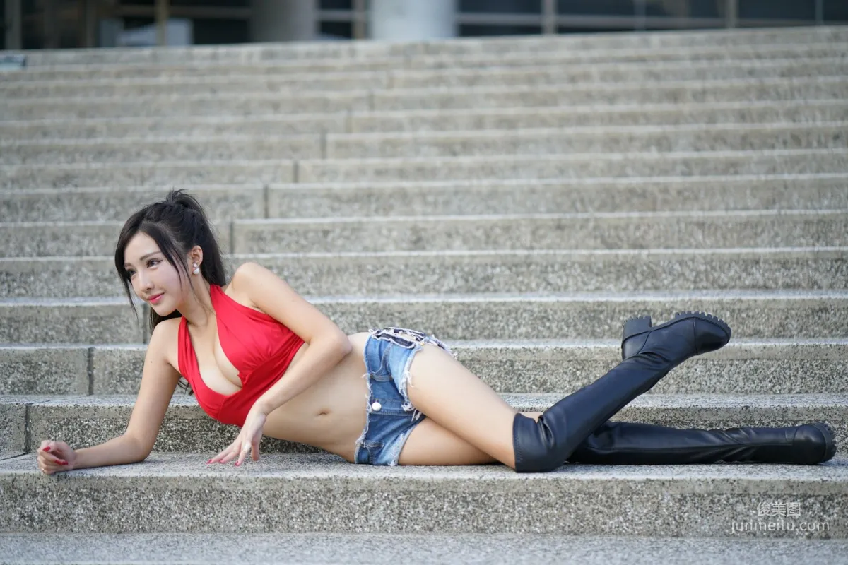 [Taiwan Beauties] Zhao Yun Syuan, Taichung Art Museum Denim Long Boots Street Snap Photo Set photo 12