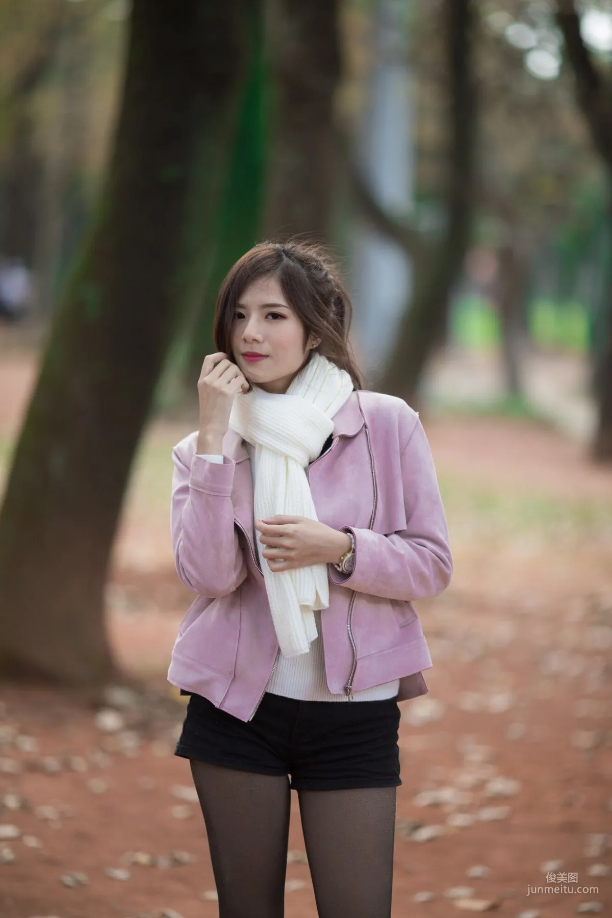 [Taiwan Beauties] Chubby Fang - 3 Outfits Black Stockings Street Snap Photo Set photo 26