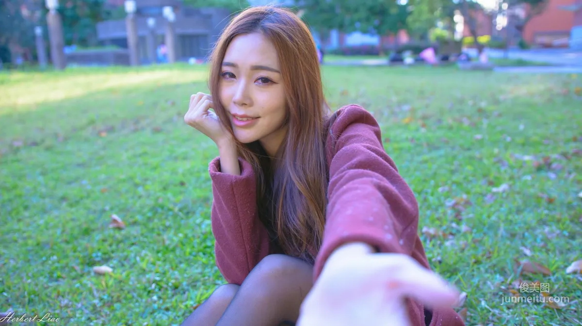 [台灣正妹] 黃上晏《古亭站周邊~風衣正妹》 寫真集 23