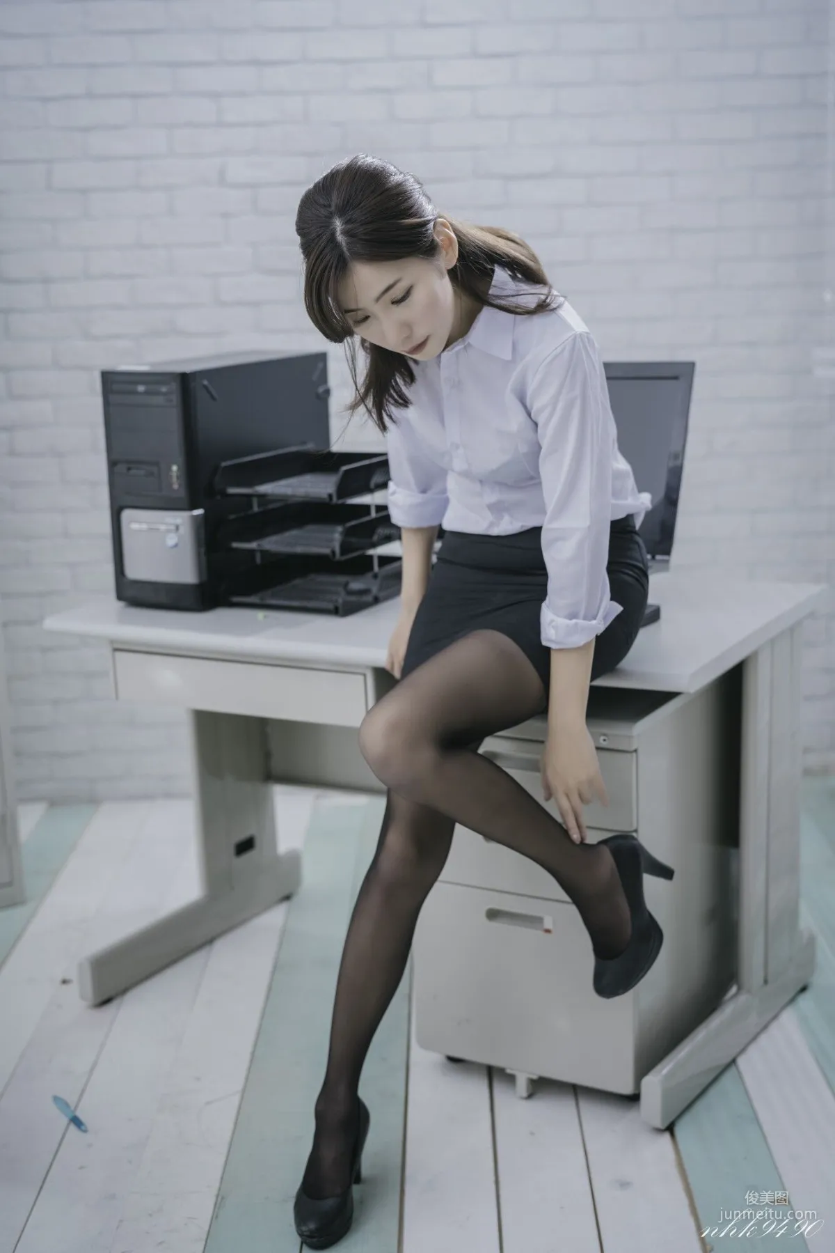 [台灣女神] 蘇托托 - 琴棚女俠+OL 寫真集 25