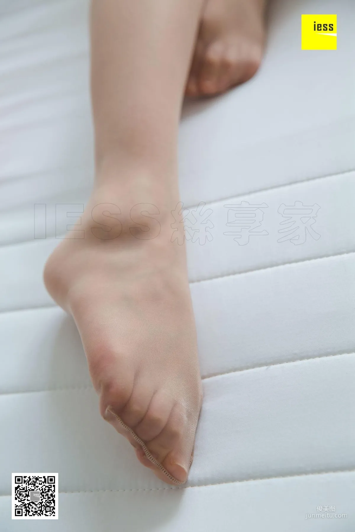 Wen Xin "Tasty Peach-Colored High Heels" [IESS] Silk Enjoyer 219 Photo Set photo 40
