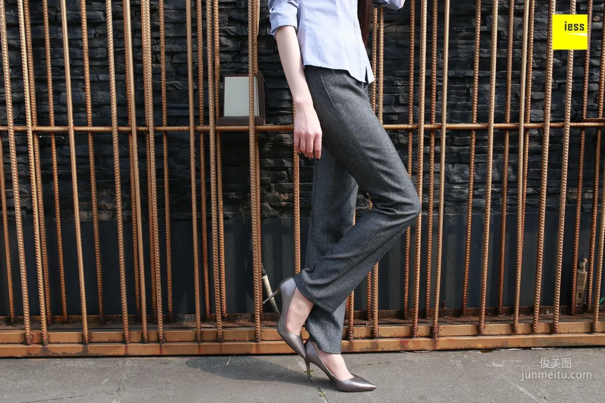 Shuang Shuang, Mature Woman Short Stockings and Suit Pants [IESS] Silk Enjoyer 231 Photo Set photo 52