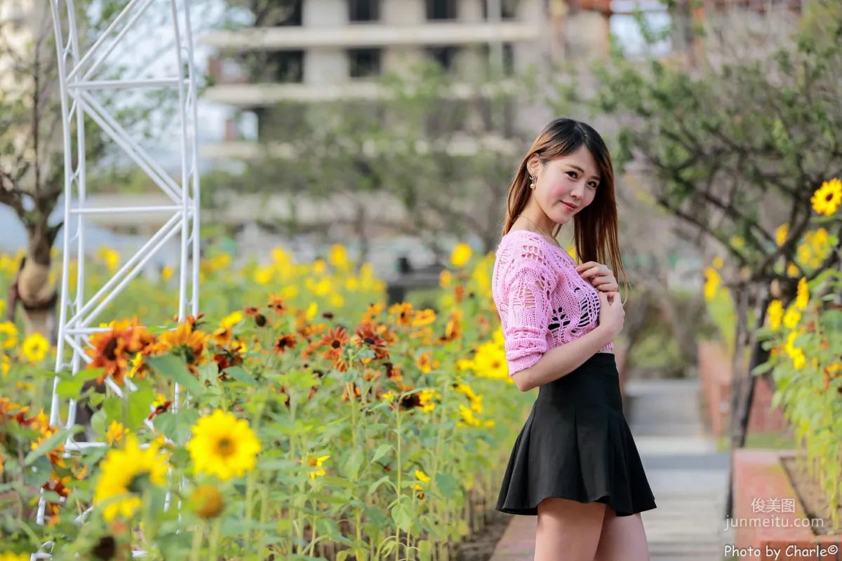 [Taiwan Beauties] Ai Lin, Shilin Residence Outdoor Shoot (Three Outfits Total) Photo Set photo 20