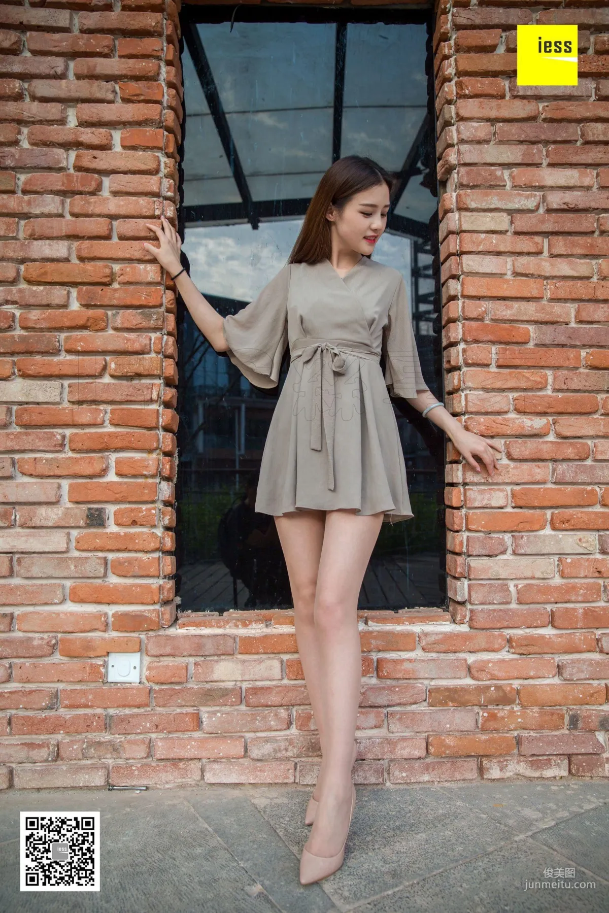 Jiu Mei, Jiu Mei's Nude High Heels Journey [IESS] Si Xiang Jia 229 Photo Set photo 24