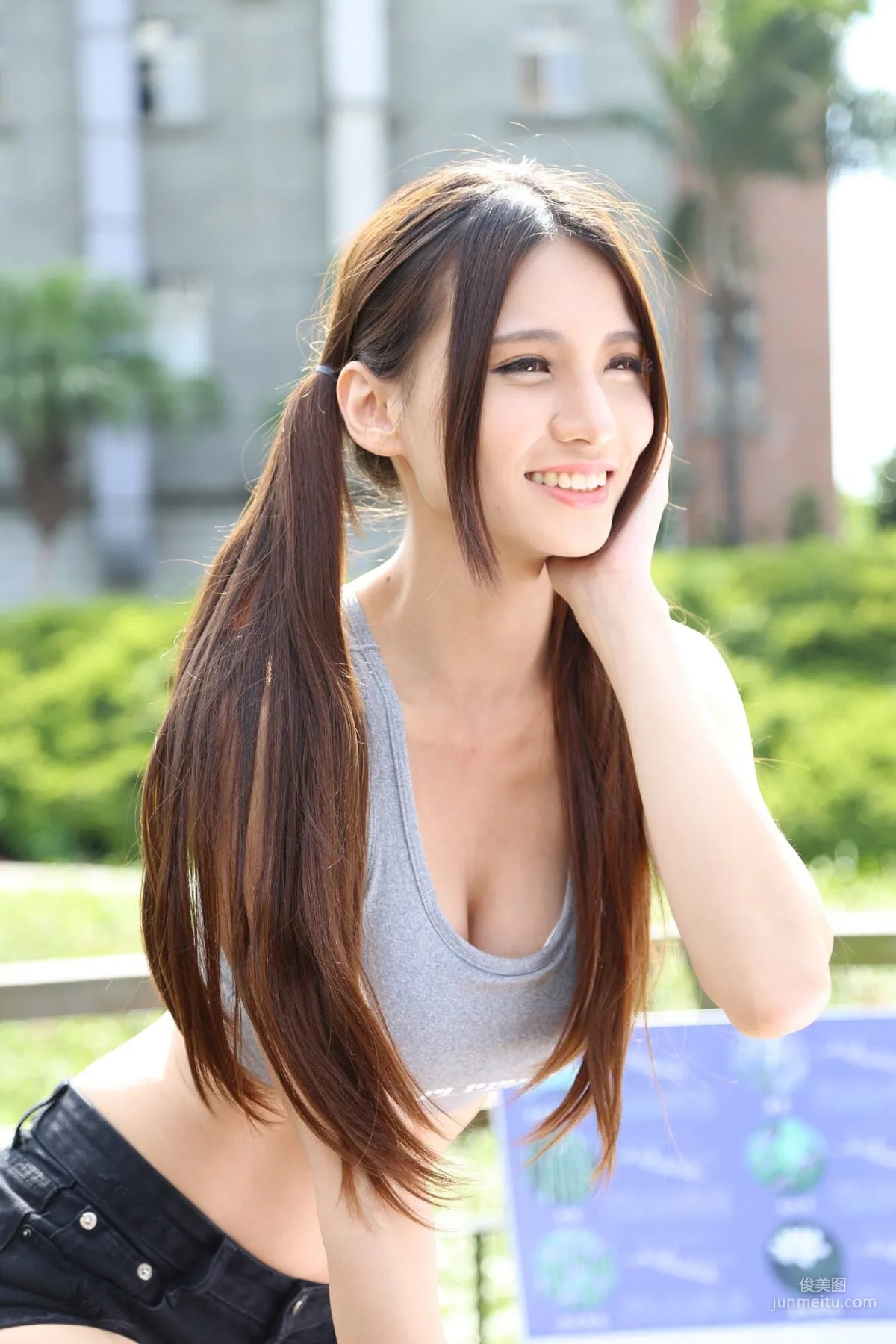 [Taiwan Beauties] Cai Yixin, Sports Uniform Outdoor Shoot (Hot Pants and Sheer Stockings) Photo Set photo 8