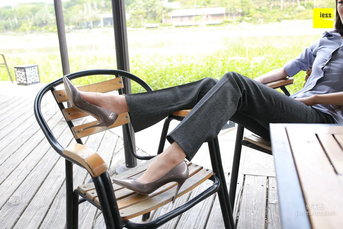 Shuang Shuang, Mature Woman Short Stockings and Suit Pants [IESS] Silk Enjoyer 231 Photo Set photo 43