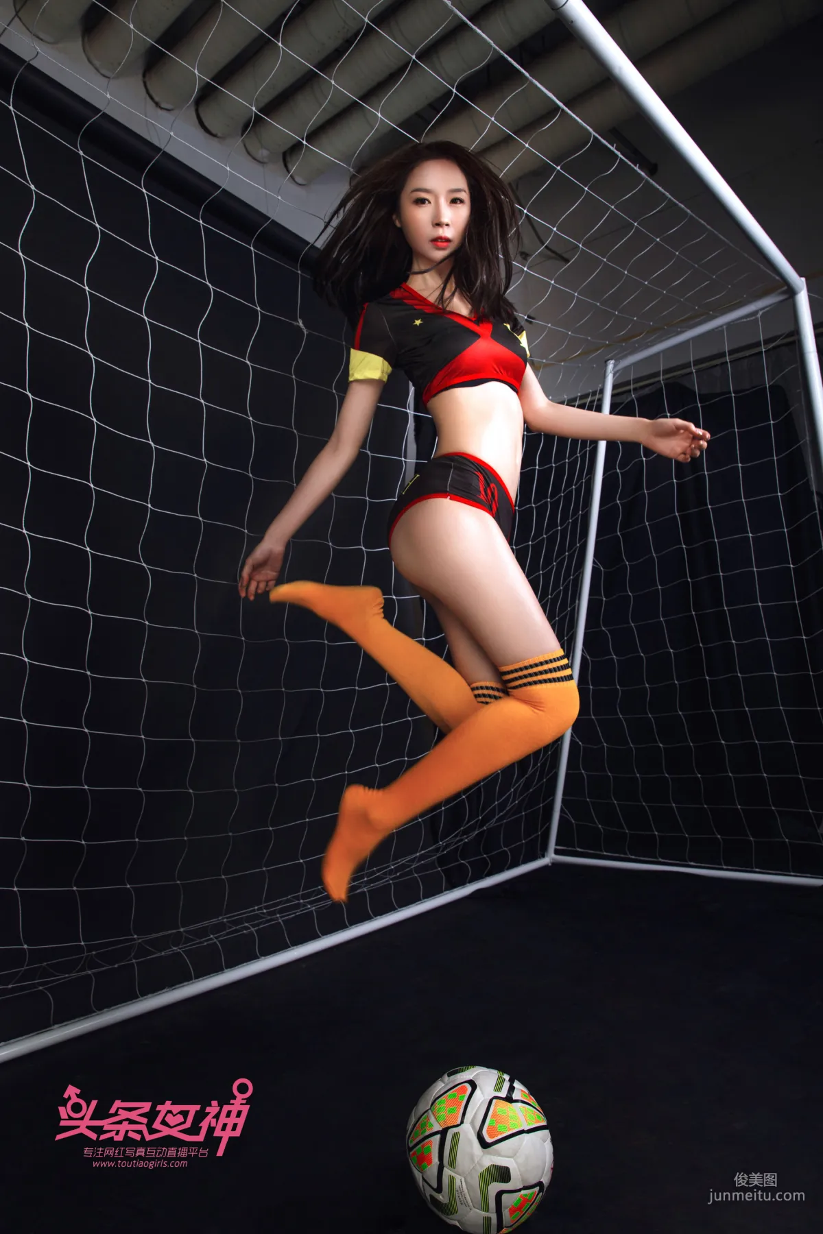 Meng Xinyue "World Cup Theme, Hot Girl" [TouTiao Goddess] Photo Set photo 28