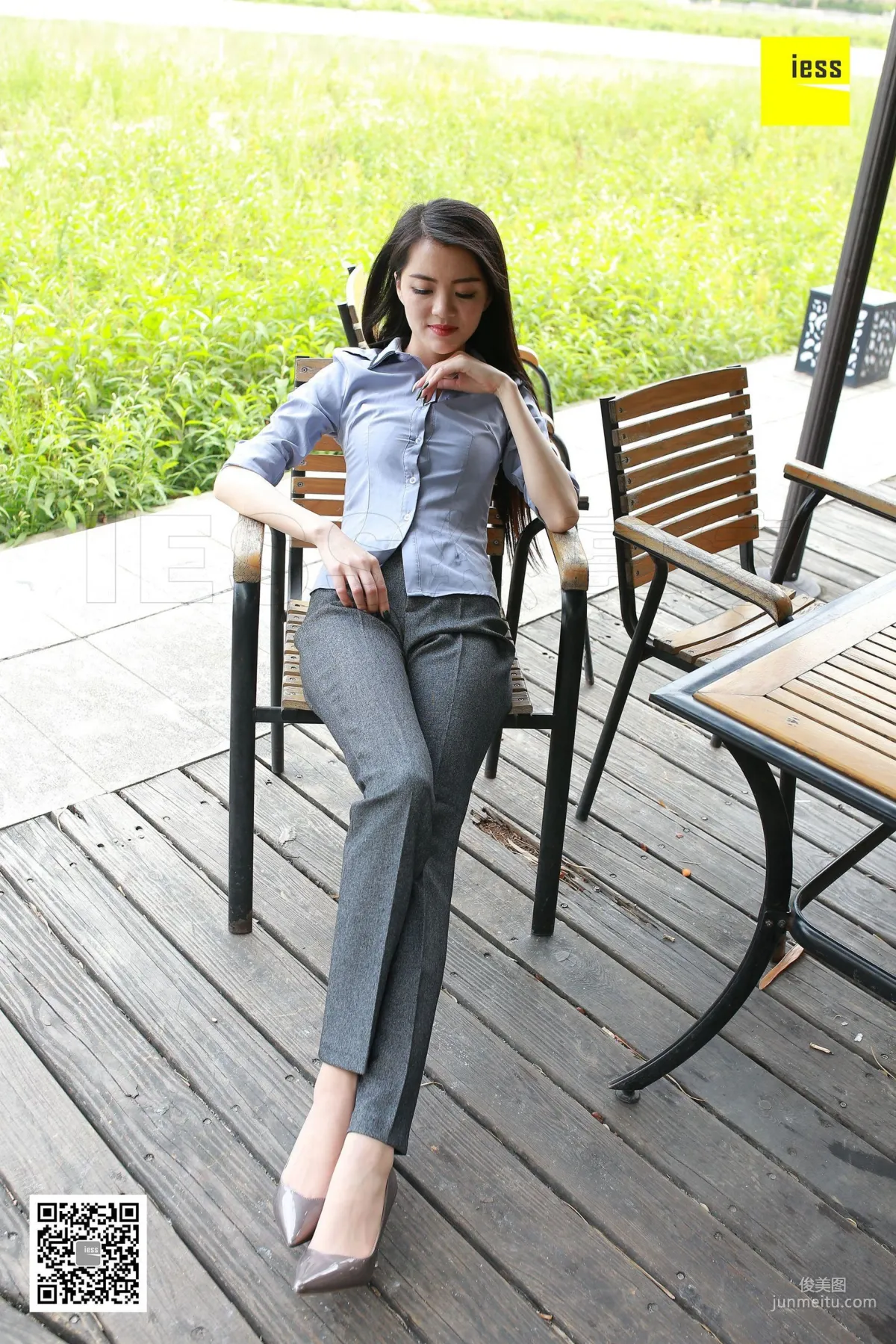 Shuang Shuang, Mature Woman Short Stockings and Suit Pants [IESS] Silk Enjoyer 231 Photo Set photo 16