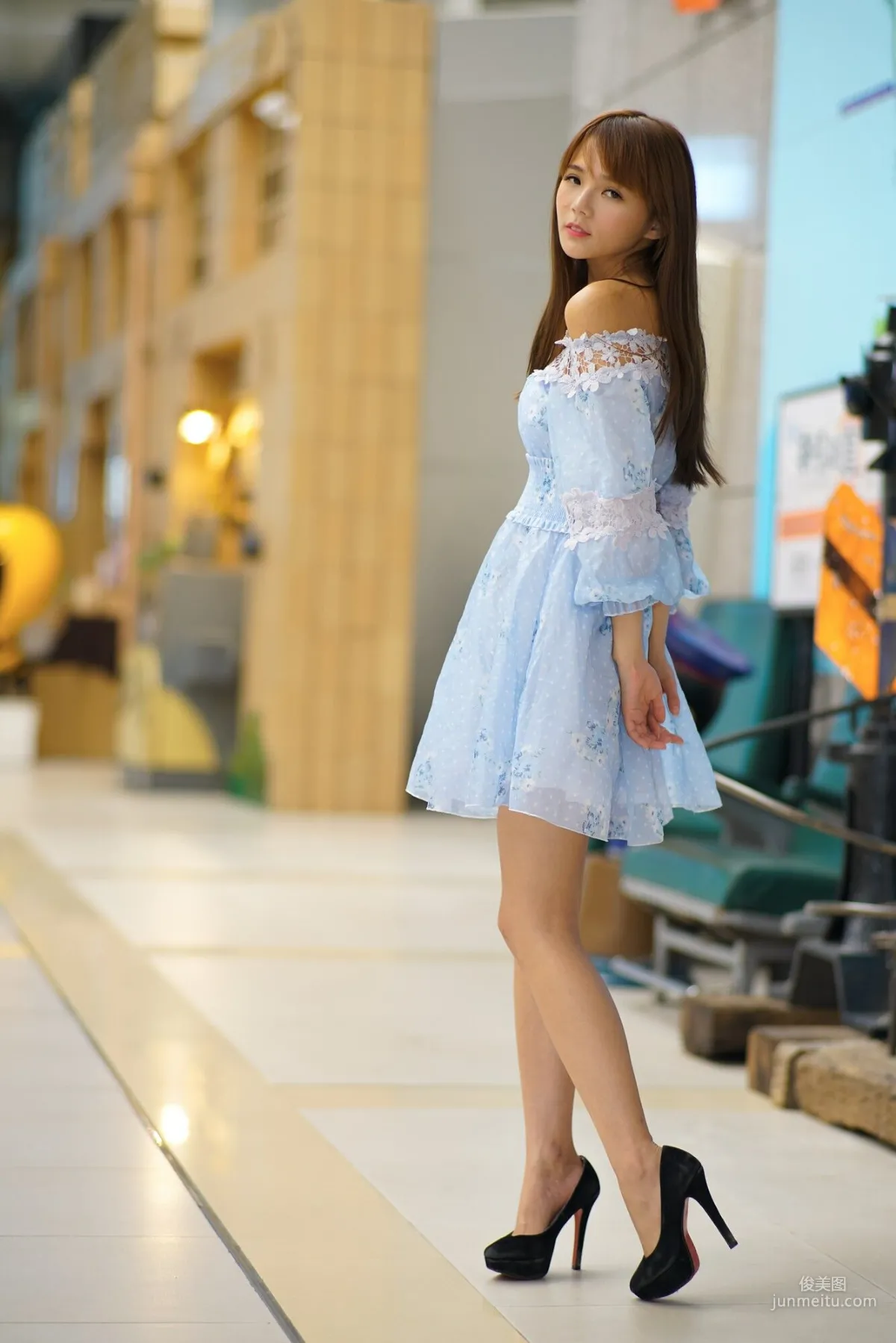 [Taiwan Beauties] Su Yuyuan Wuri High Speed Rail, Dress Street Snap Photo Set photo 44