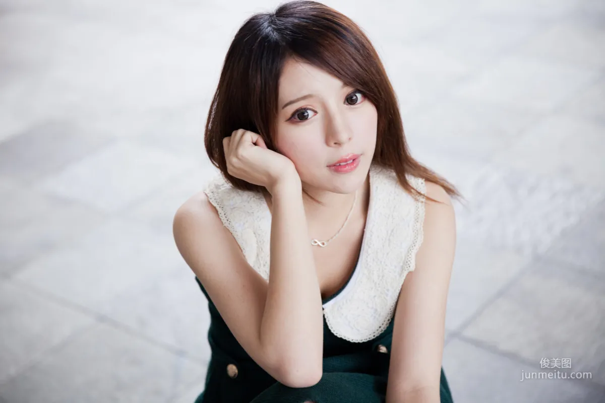 [台灣女神] 張齊郡《2013-JuLie玉美人!》 寫真集 54