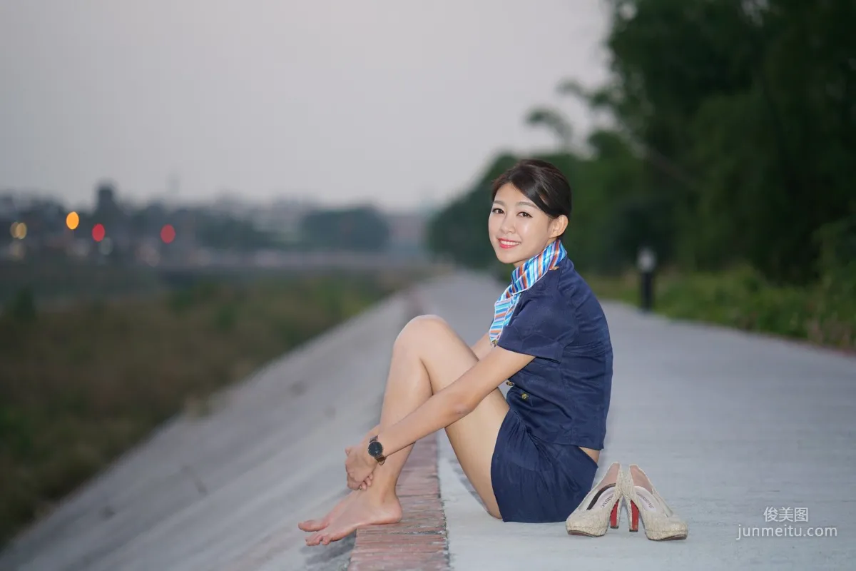 [Taiwan Beauties] Jian Jiaying (Xiao Zi), Guangfu New Village, Dress and Flight Attendant Outfit Photo Set photo 3