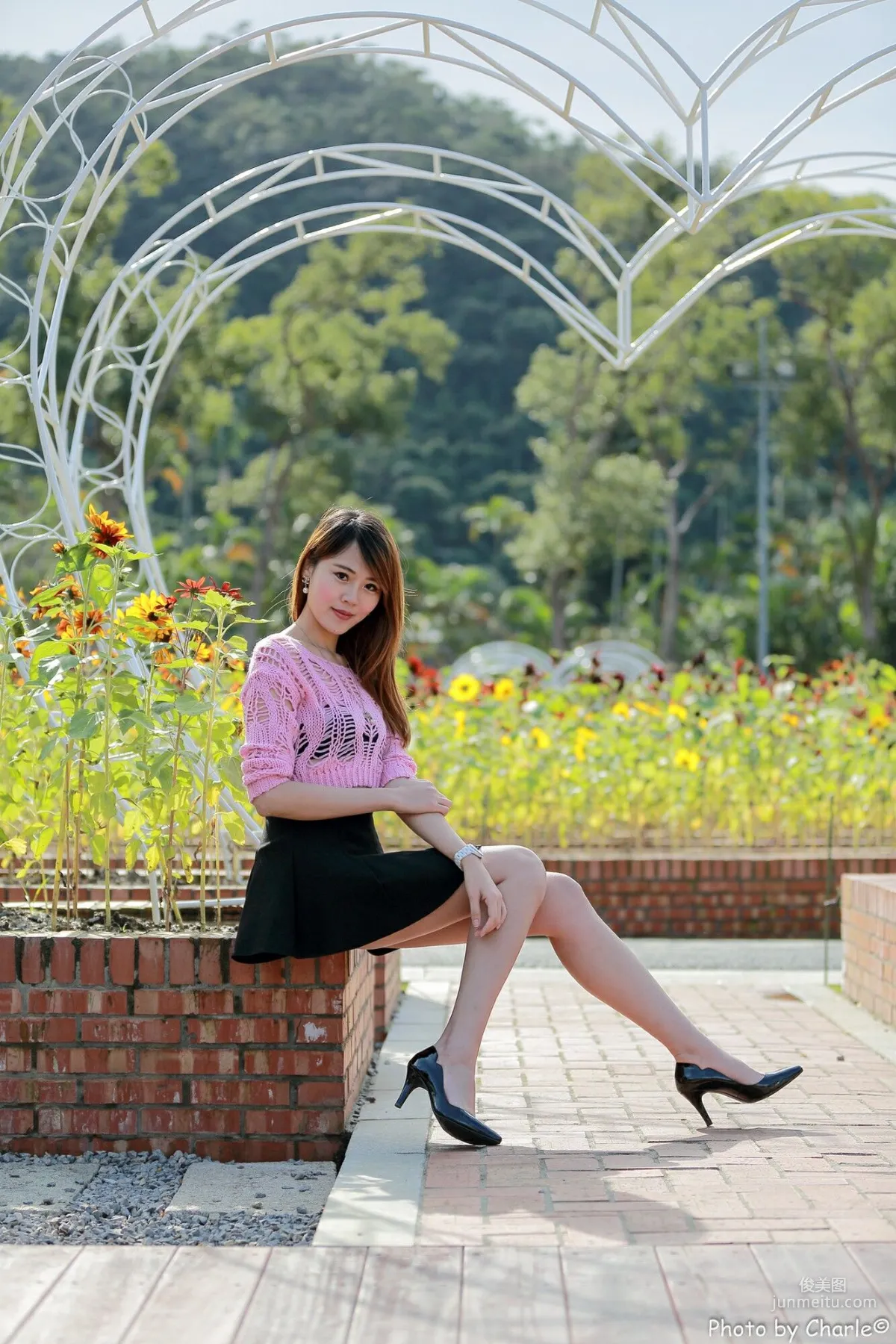 [Taiwan Beauties] Ai Lin, Shilin Residence Outdoor Shoot (Three Outfits Total) Photo Set photo 22