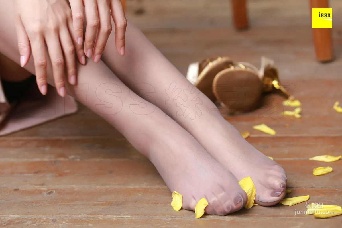 Zi Zi, Long Legs Gray Stockings Sandals [IESS] Silk Enjoyer 218 Photo Set photo 55