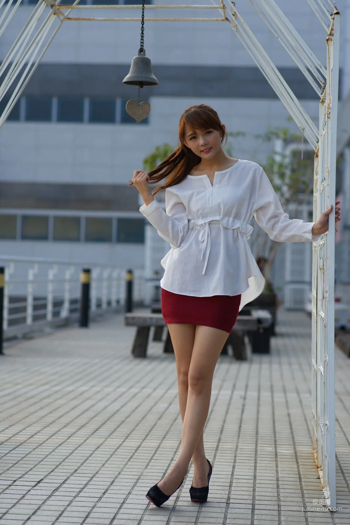 [Taiwan Beauties] Su Yuyuan, Wuri High Speed Rail, Street Snap Pencil Skirt, Photo Set photo 2