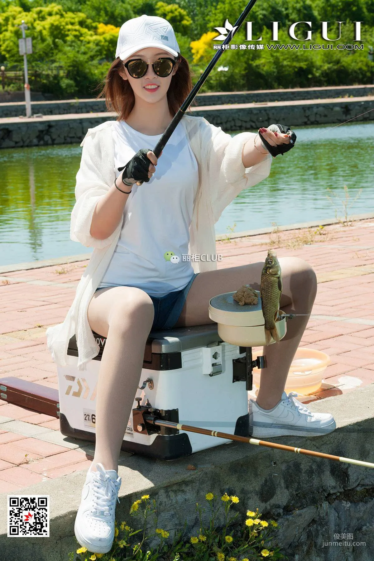 Leg Models Xiao Xiao and Ran Ran, Fishing Line Silk Feet [Ligui] Beautiful Legs and Jade Feet Photo Set photo 29