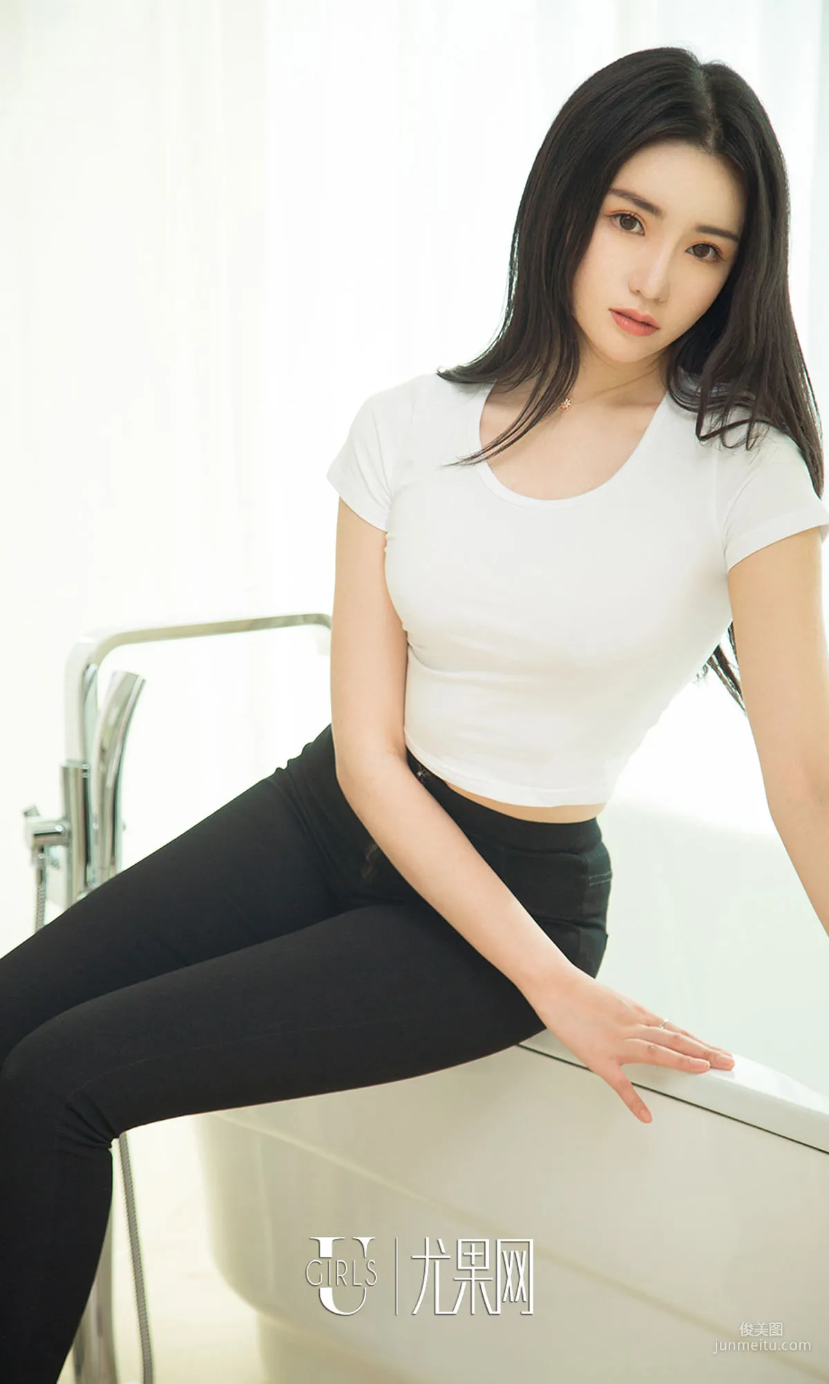 Merry, Tied Up Beautiful Legs [Ugirls App] No.1116 Photo Set photo 5
