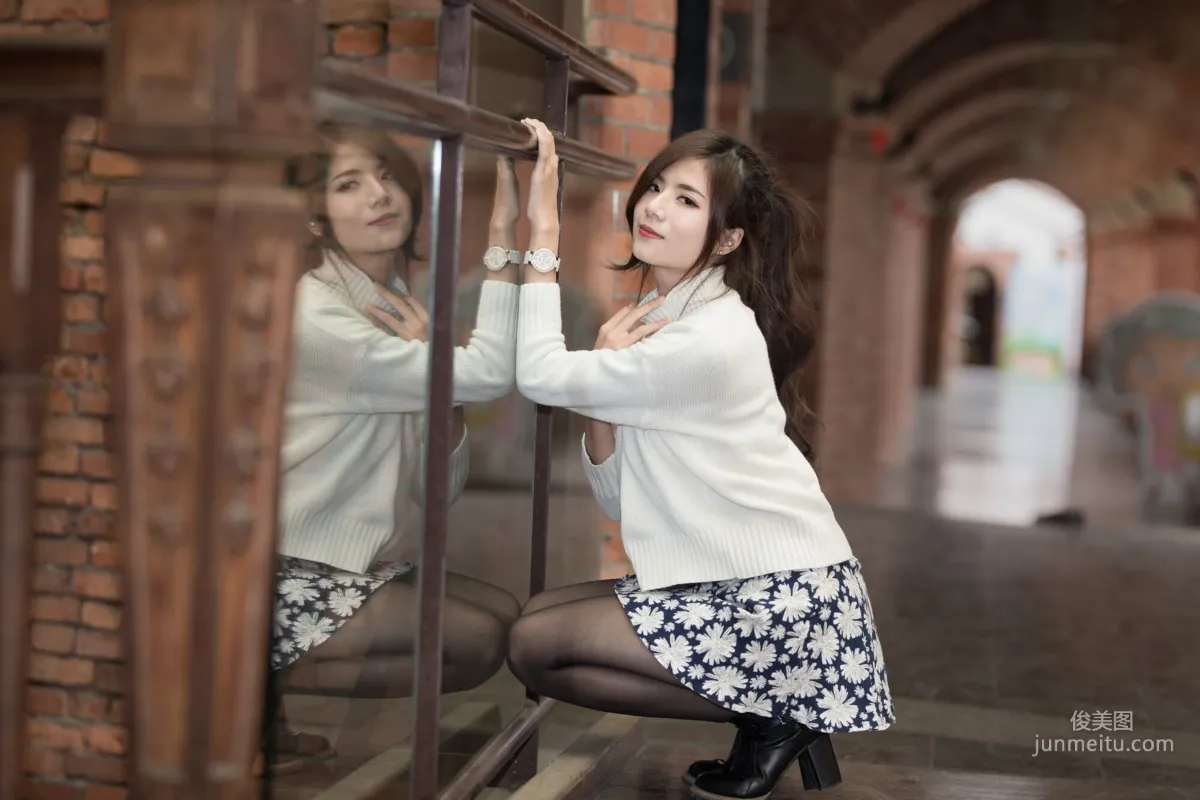 [Taiwan Beauties] Chubby Fang - 3 Outfits Black Stockings Street Snap Photo Set photo 47