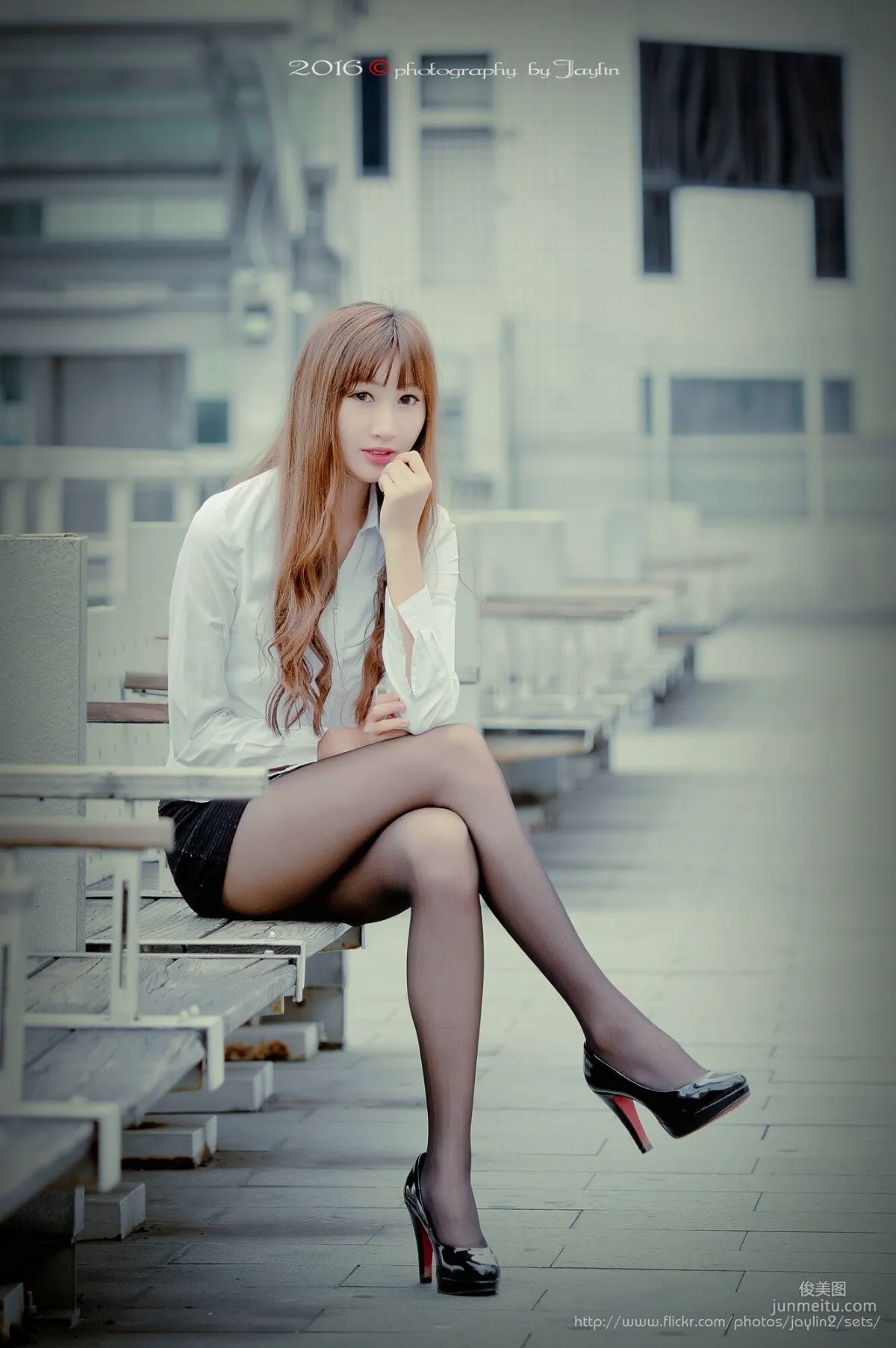 [Taiwan Beauties] Qiqi, Outdoor Shoot Three Outfits Photo Set photo 4