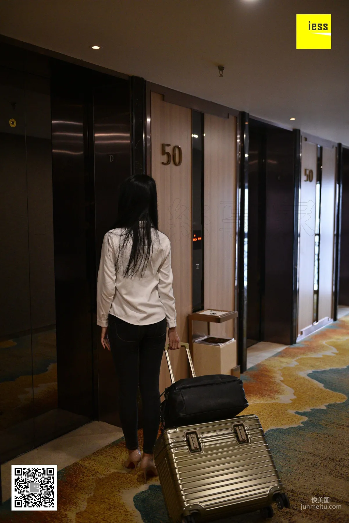 IESS 《 》 14 photo 1