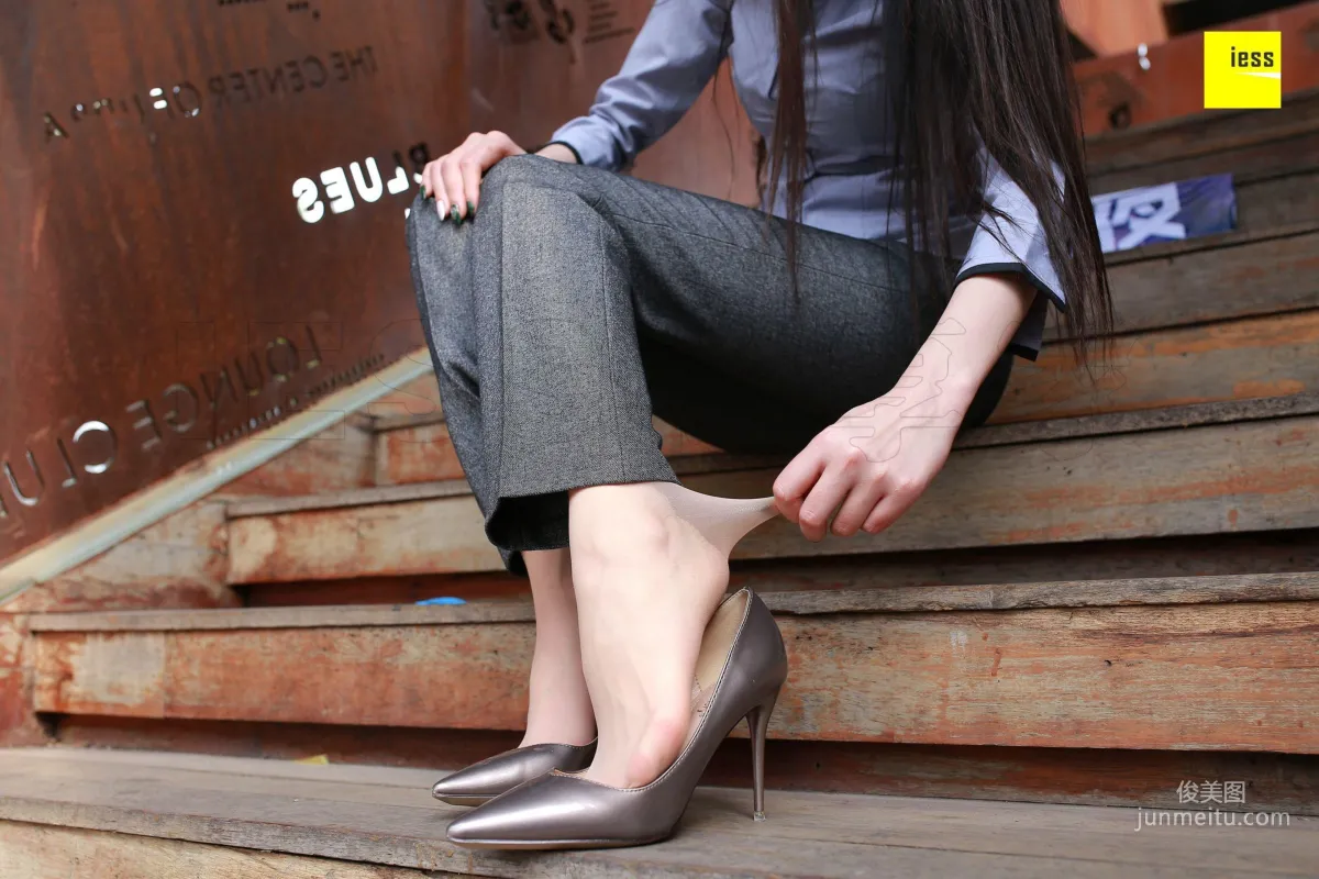 Shuang Shuang, Mature Woman Short Stockings and Suit Pants [IESS] Silk Enjoyer 231 Photo Set photo 86