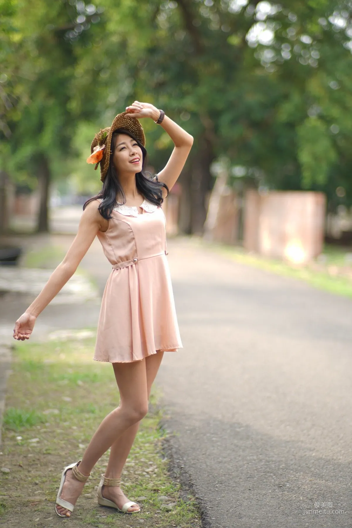 [Taiwan Beauties] Jian Jiaying (Xiao Zi), Guangfu New Village, Dress and Flight Attendant Outfit Photo Set photo 49