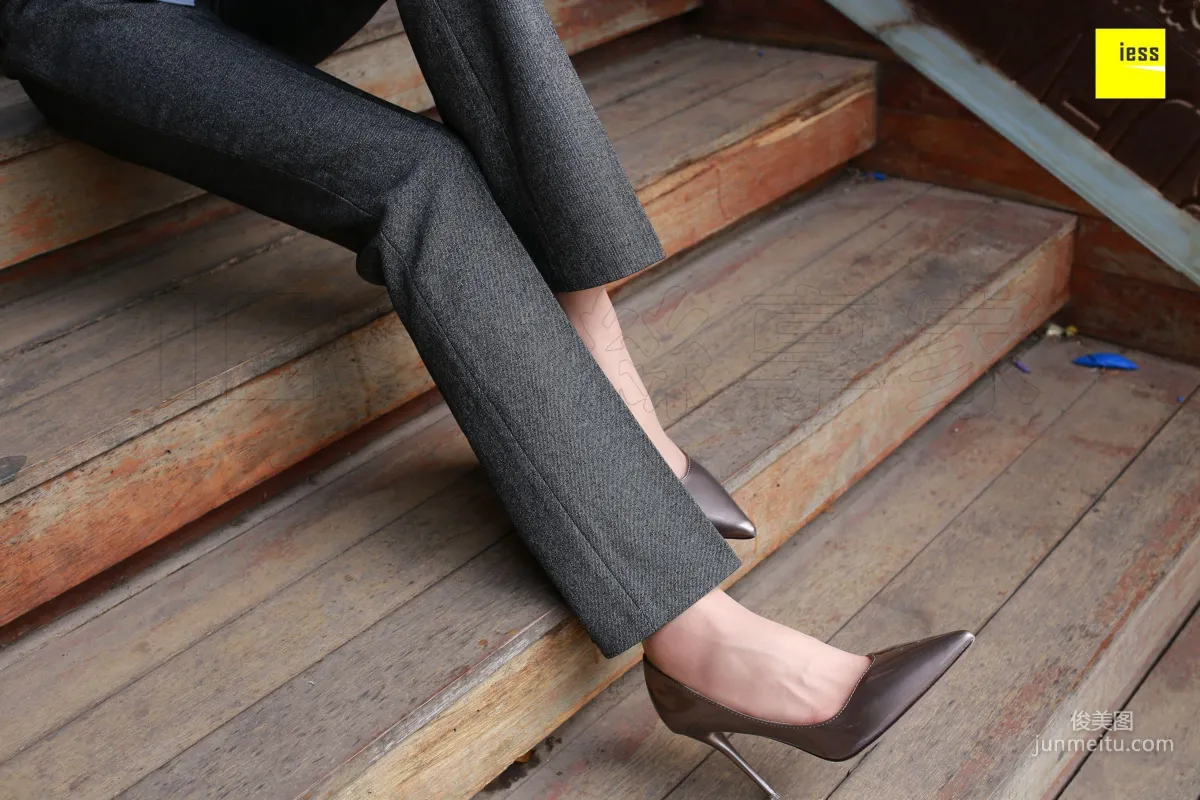 Shuang Shuang, Mature Woman Short Stockings and Suit Pants [IESS] Silk Enjoyer 231 Photo Set photo 90