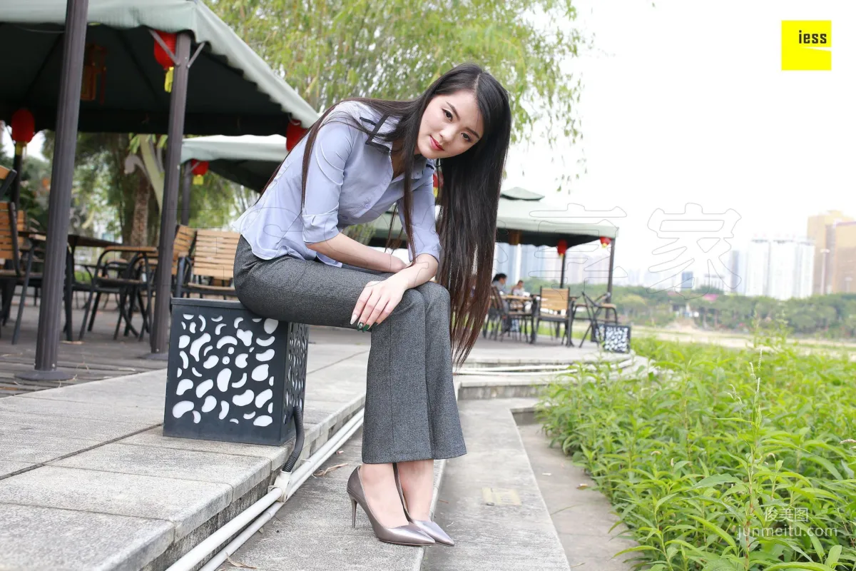 Shuang Shuang, Mature Woman Short Stockings and Suit Pants [IESS] Silk Enjoyer 231 Photo Set photo 3