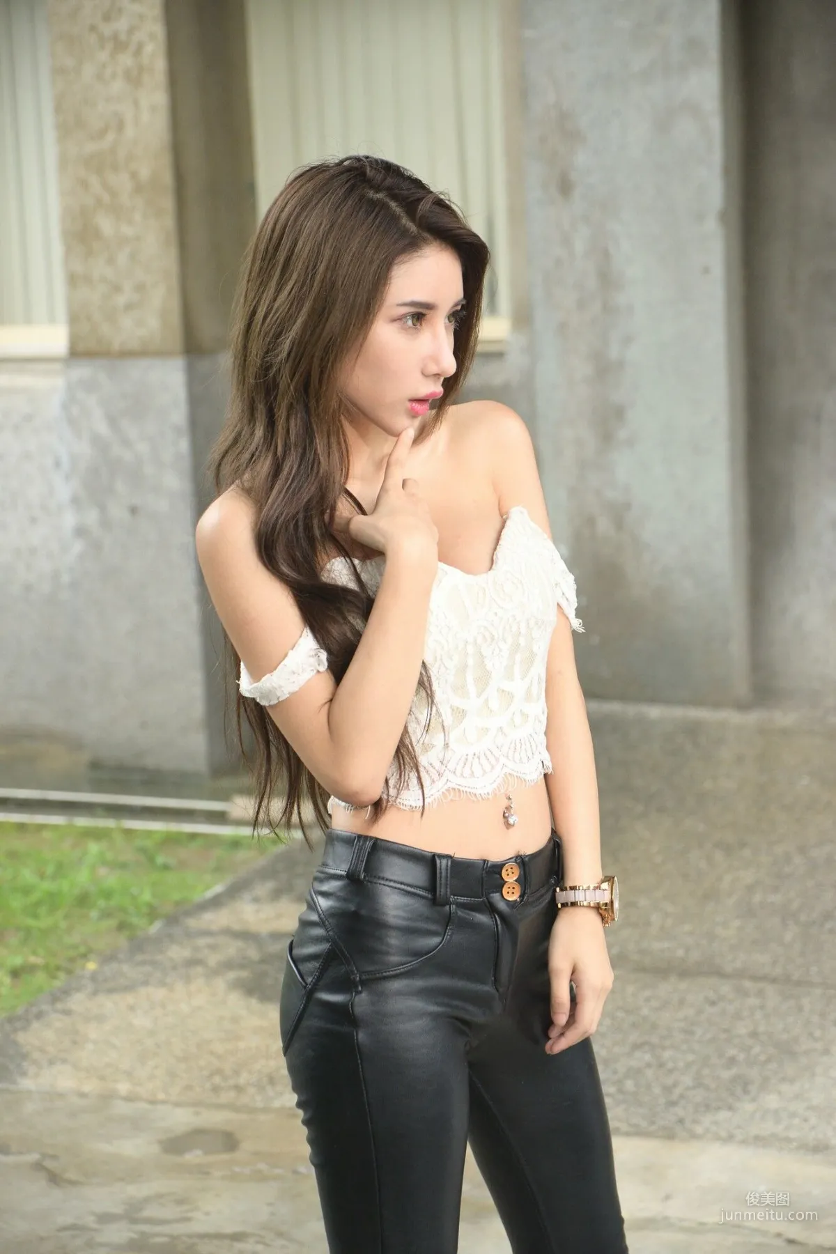 [Taiwan Beauties] Mibo Shen (Shen Qiqi/Shen Qiqi), Leather Pants Girl Photo Set photo 1