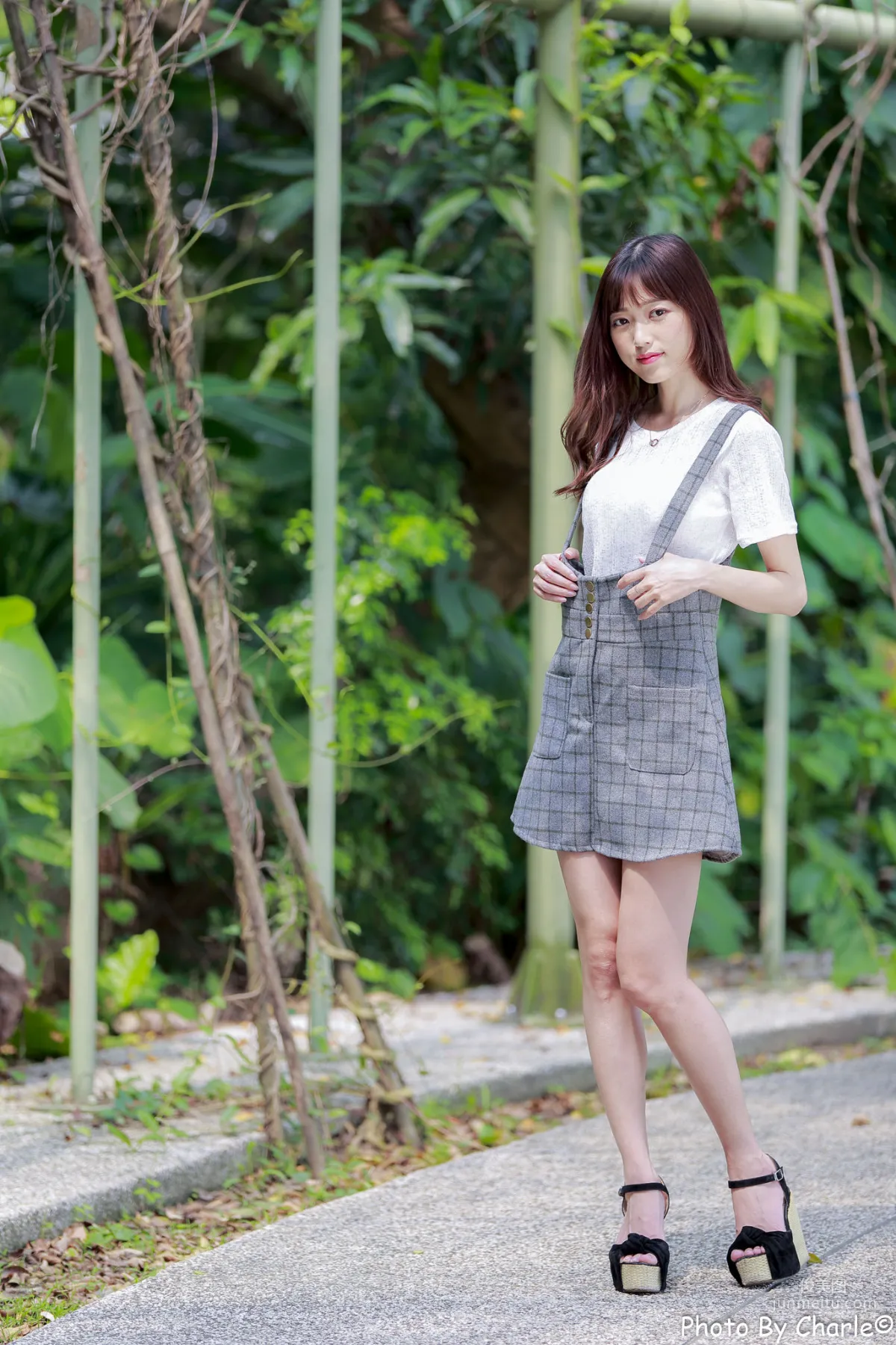 [Taiwan Beauties] Lijia Peng (Lady Yiyi) Yuanshan Flower Expo Outdoor Shoot Photo Set photo 10