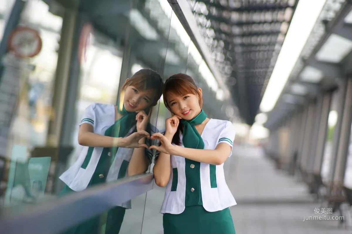 [Taiwan Beauties] Su Yuyuan Wuri High Speed Rail - Flight Attendant Uniform Photo Set photo 6