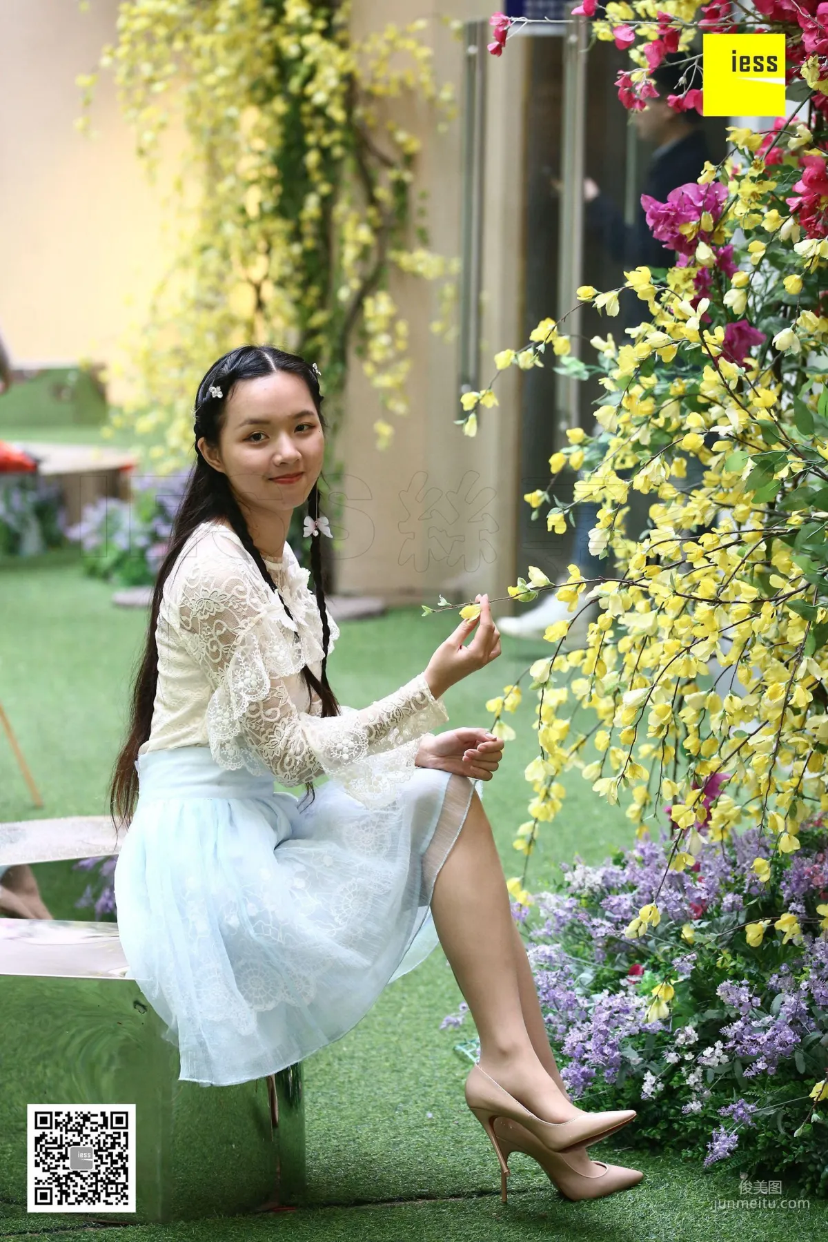 Mu Mu, Lace Flower Girl in Sheer Stockings [IESS] Silk Enjoyer 233 Photo Set photo 4