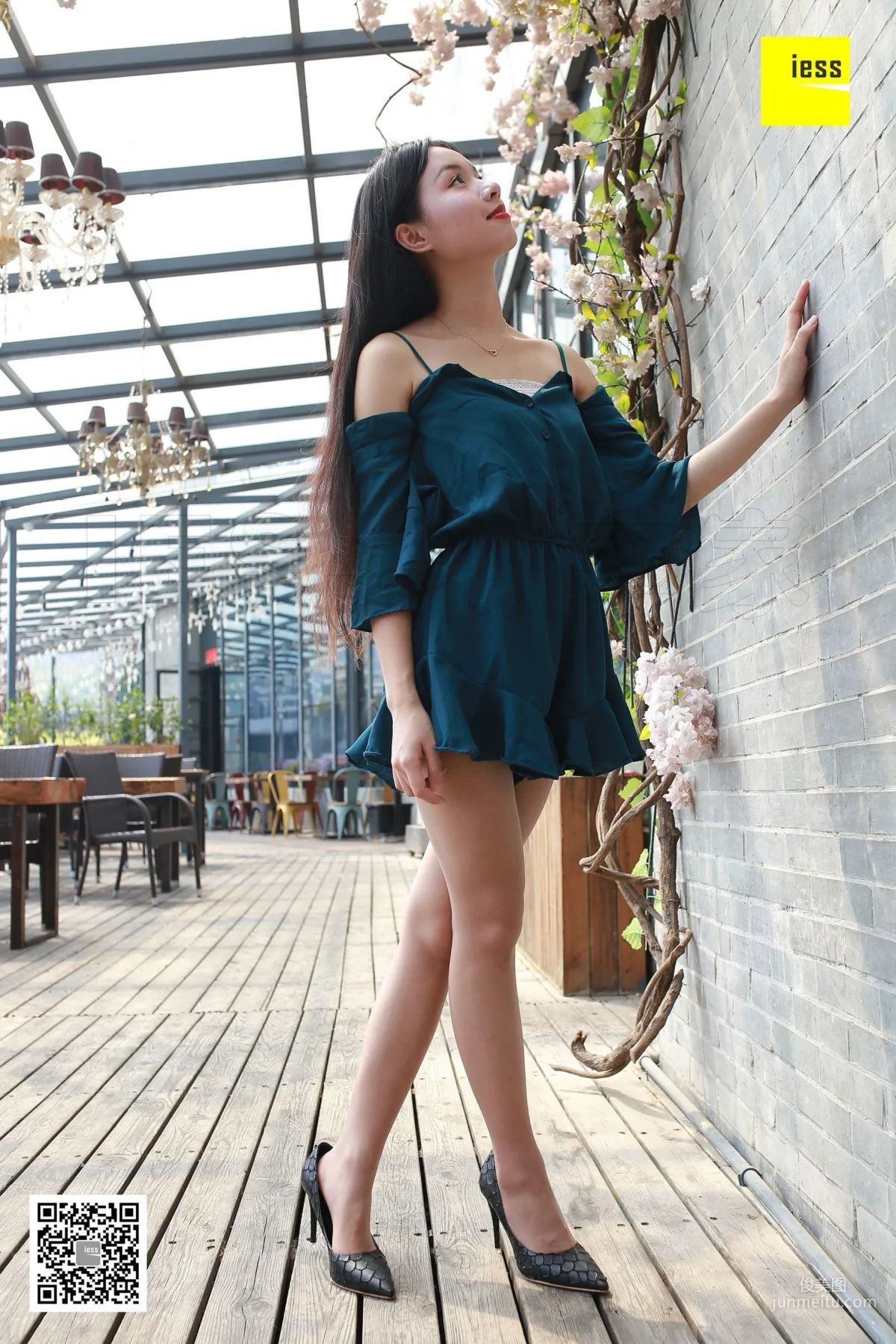 Mu Mu "Dimple Girl's Gray Stockings" [IESS] Silk Enjoyer 245 Photo Set photo 5