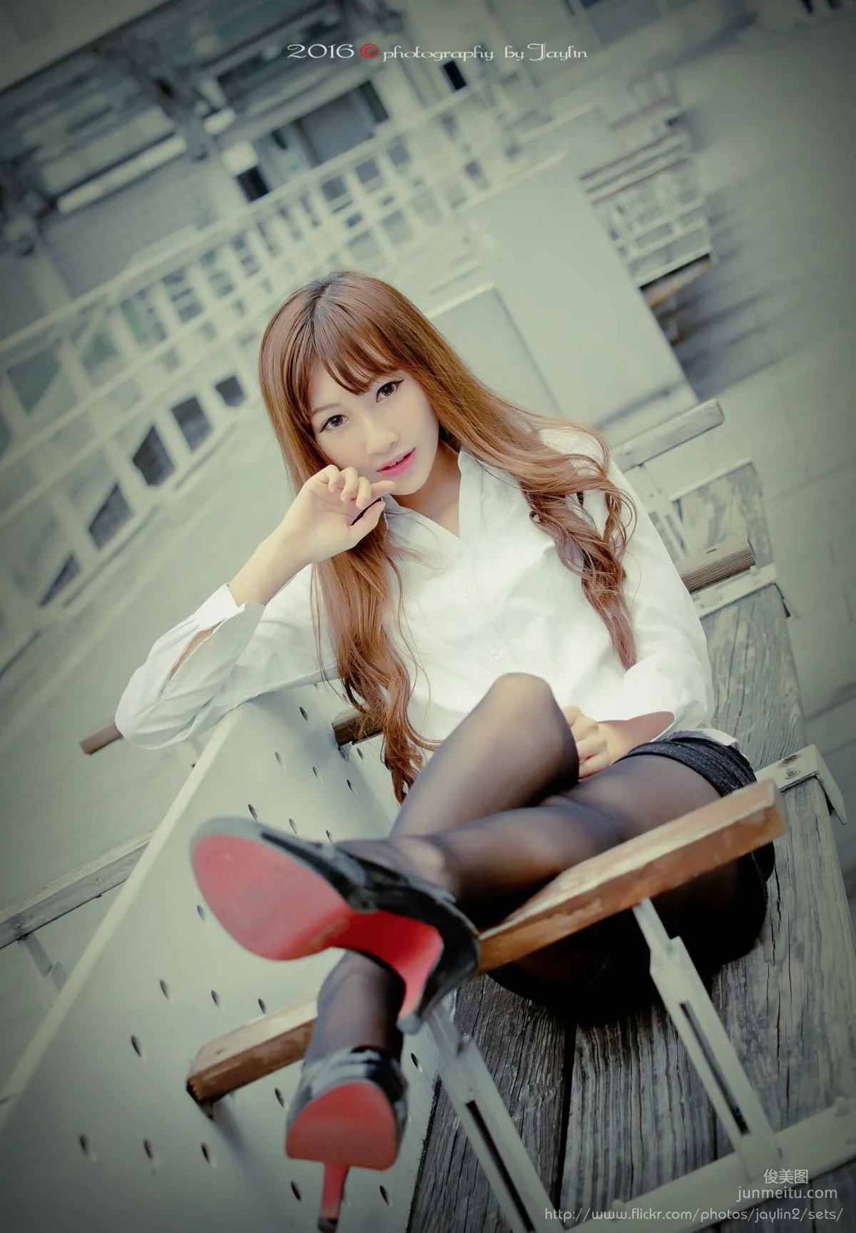 [Taiwan Beauties] Qiqi, Outdoor Shoot Three Outfits Photo Set photo 10