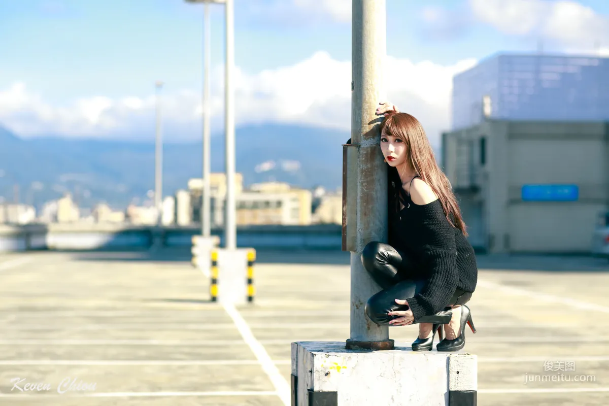 [台湾正妹] 陳奕潔《皮褲少女》写真集4