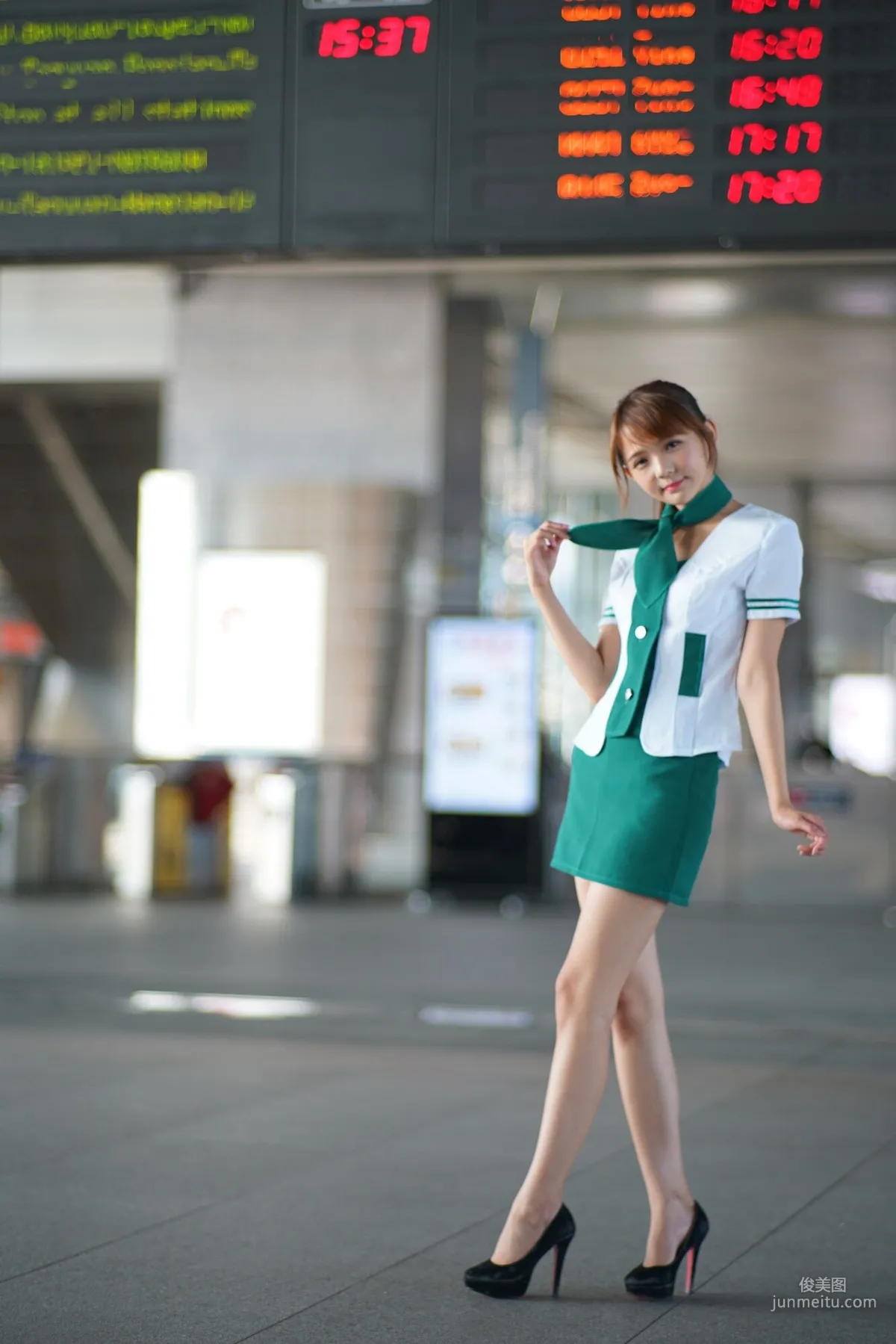 [Taiwan Beauties] Su Yuyuan Wuri High Speed Rail - Flight Attendant Uniform Photo Set photo 34