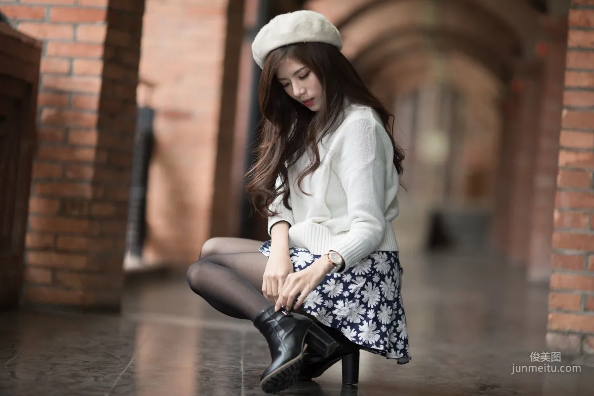 [Taiwan Beauties] Chubby Fang - 3 Outfits Black Stockings Street Snap Photo Set photo 10