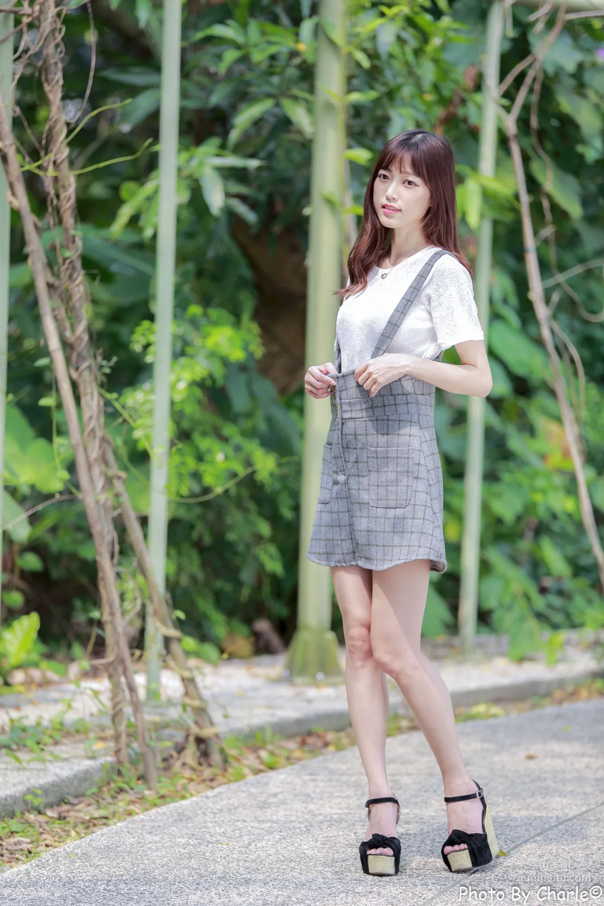 [Taiwan Beauties] Lijia Peng (Lady Yiyi) Yuanshan Flower Expo Outdoor Shoot Photo Set photo 9