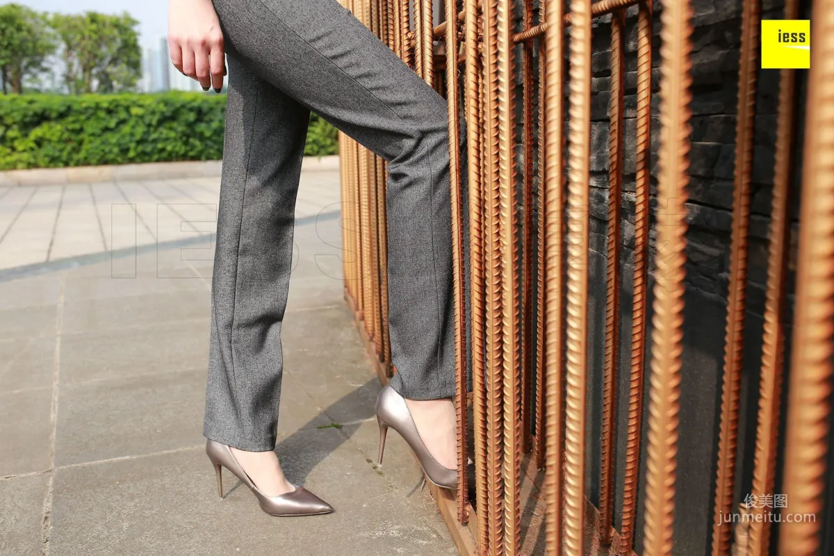 Shuang Shuang, Mature Woman Short Stockings and Suit Pants [IESS] Silk Enjoyer 231 Photo Set photo 59