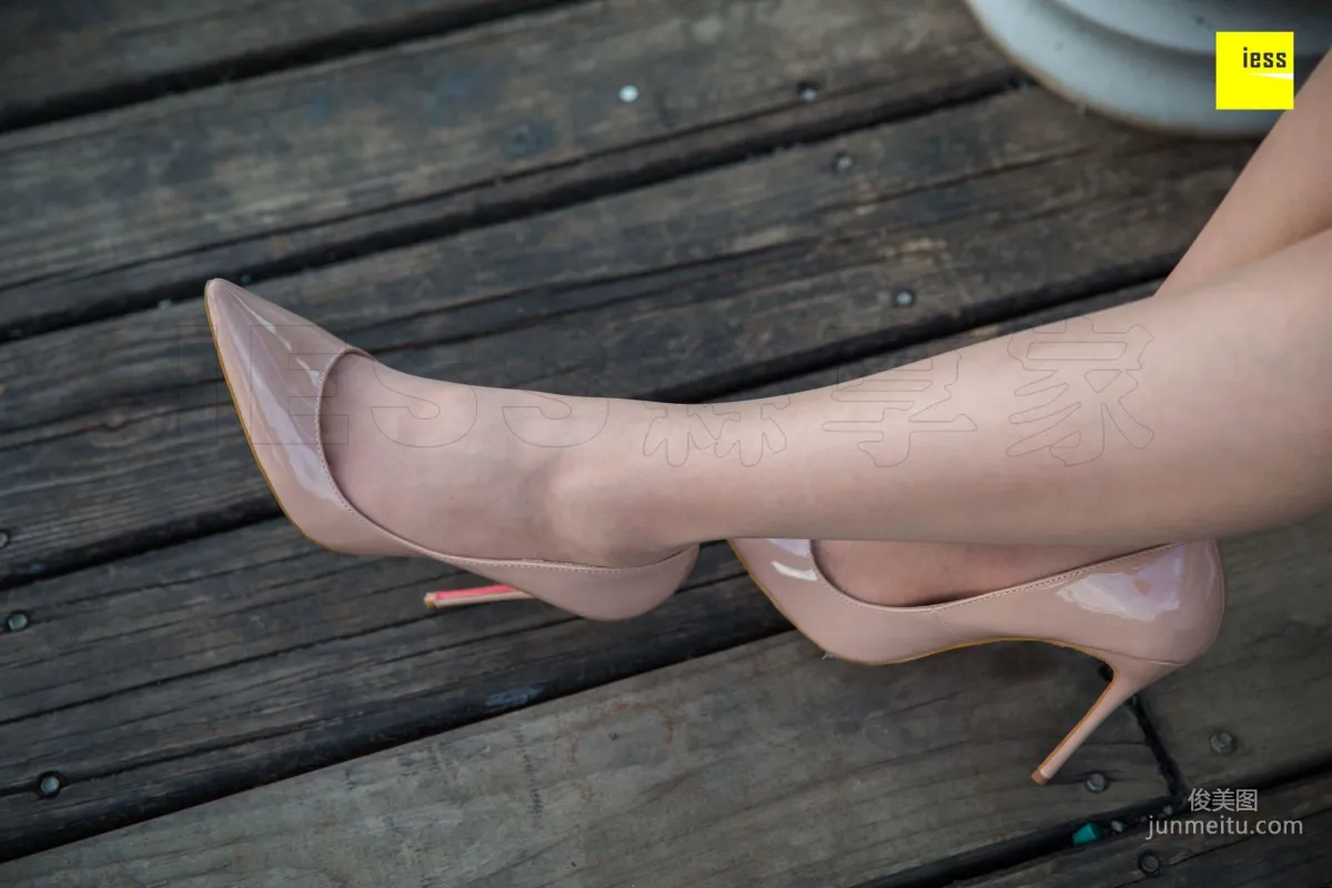 Jiu Mei, Jiu Mei's Nude High Heels Journey [IESS] Si Xiang Jia 229 Photo Set photo 42