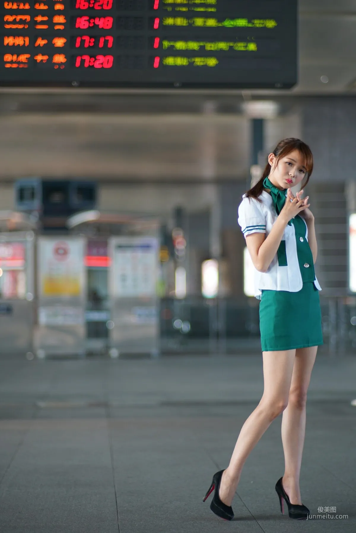 [Taiwan Beauties] Su Yuyuan Wuri High Speed Rail - Flight Attendant Uniform Photo Set photo 5