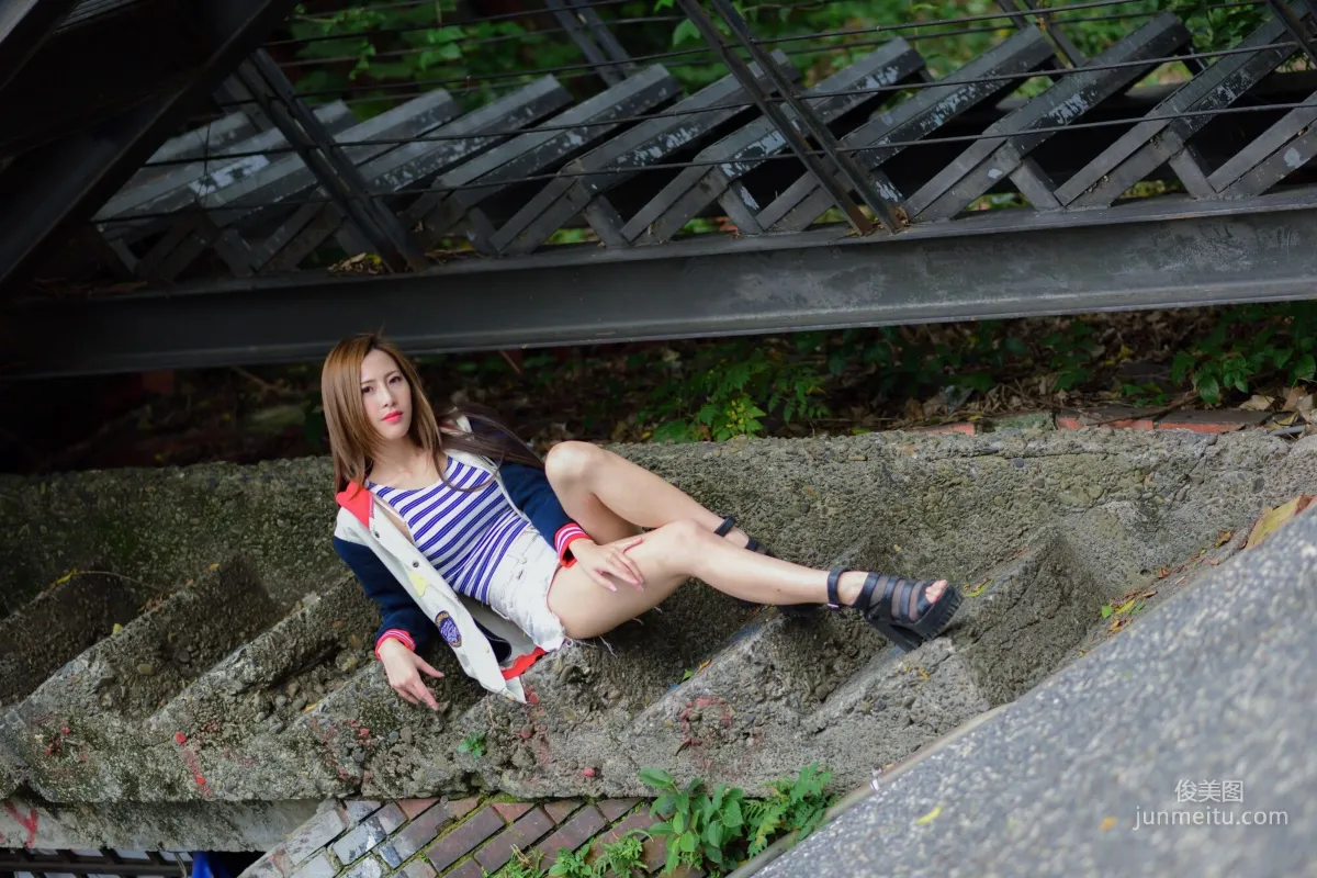 [台湾正妹] 黄艾比Abbie - 长腿热裤街拍 写真集25