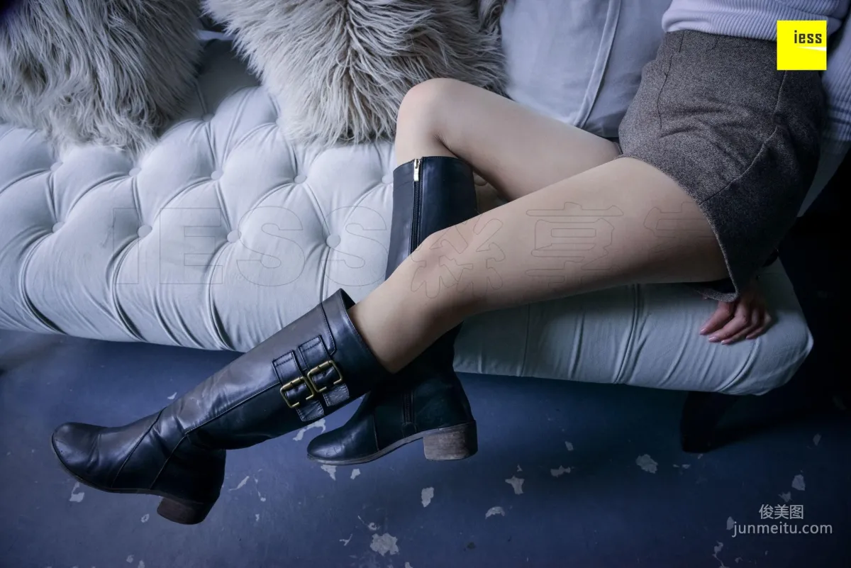 Qiuqiu, Dancing Girl in Leather Boots [IESS] Silk Enjoyer 217 Photo Set photo 11