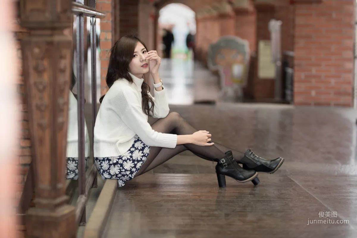 [Taiwan Beauties] Chubby Fang - 3 Outfits Black Stockings Street Snap Photo Set photo 33