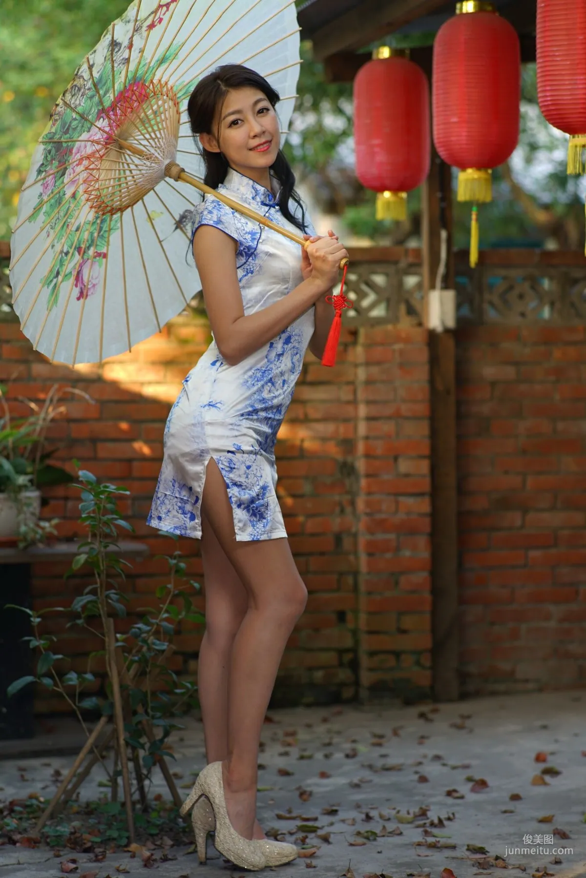 [Taiwan Beauties] Jian Jiaying/Xiao Zi, Guangfu New Village, Classic Qipao Series Photo Set photo 1