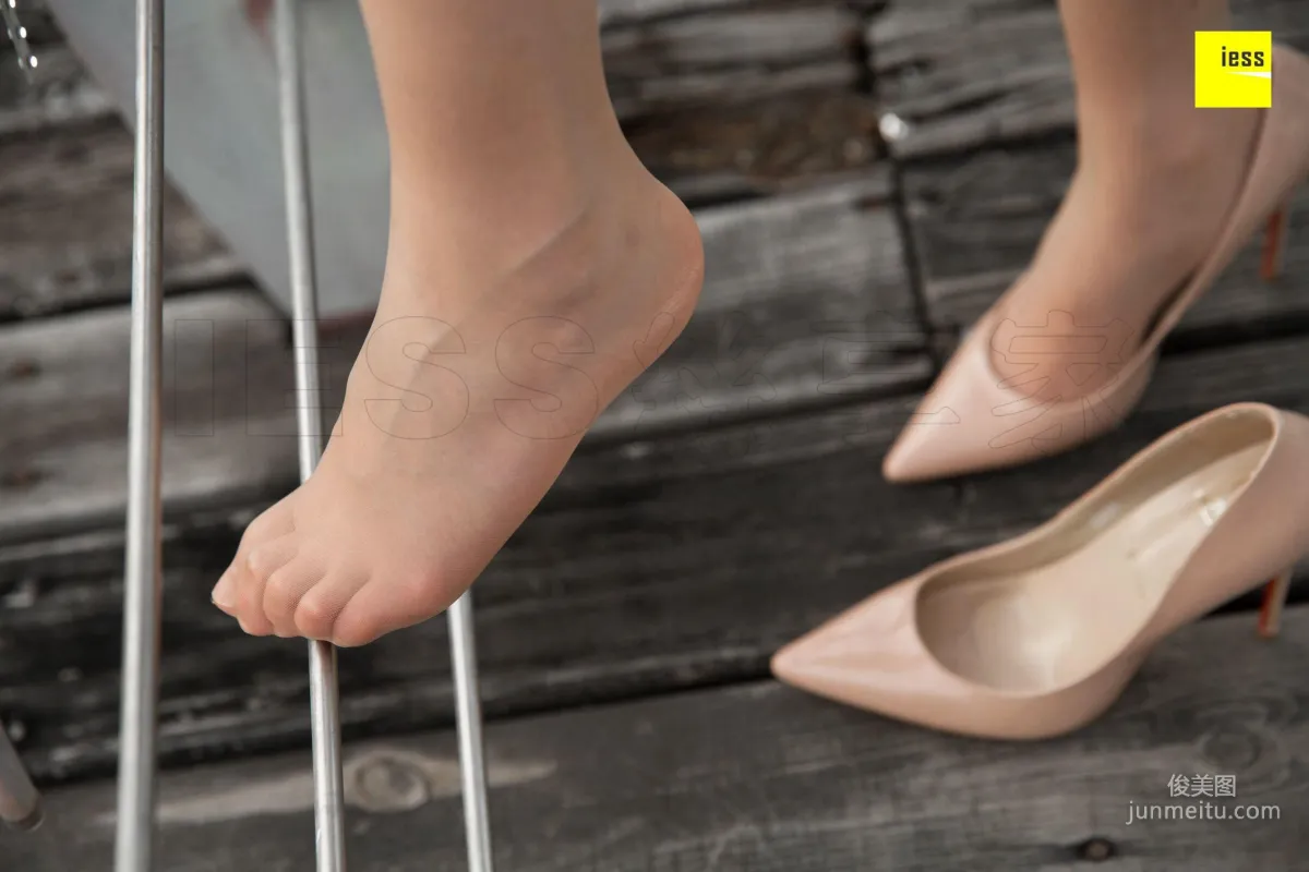 Jiu Mei, Jiu Mei's Nude High Heels Journey [IESS] Si Xiang Jia 229 Photo Set photo 74