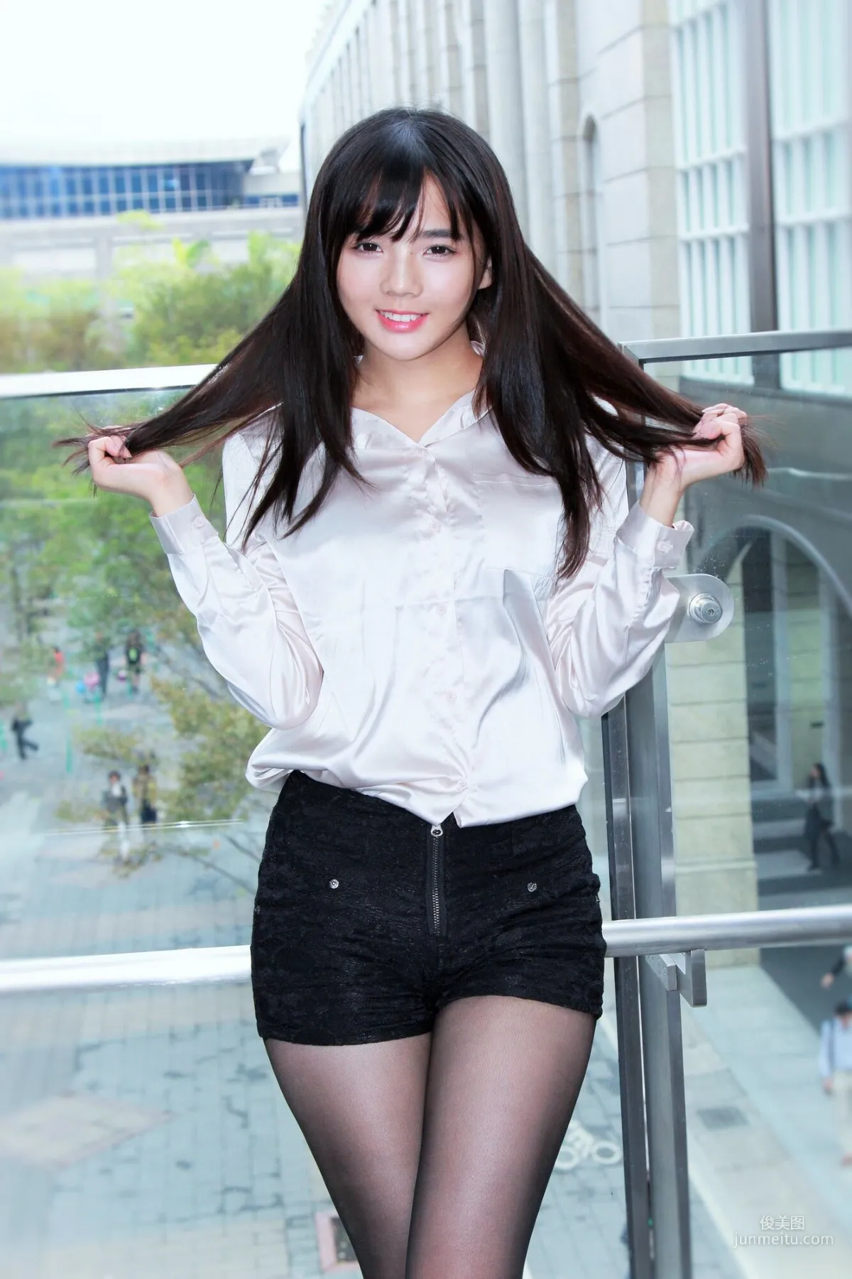 [Taiwan Beauties] Yu Yuan, Xinyi District Outdoor Shoot Photo Set photo 31