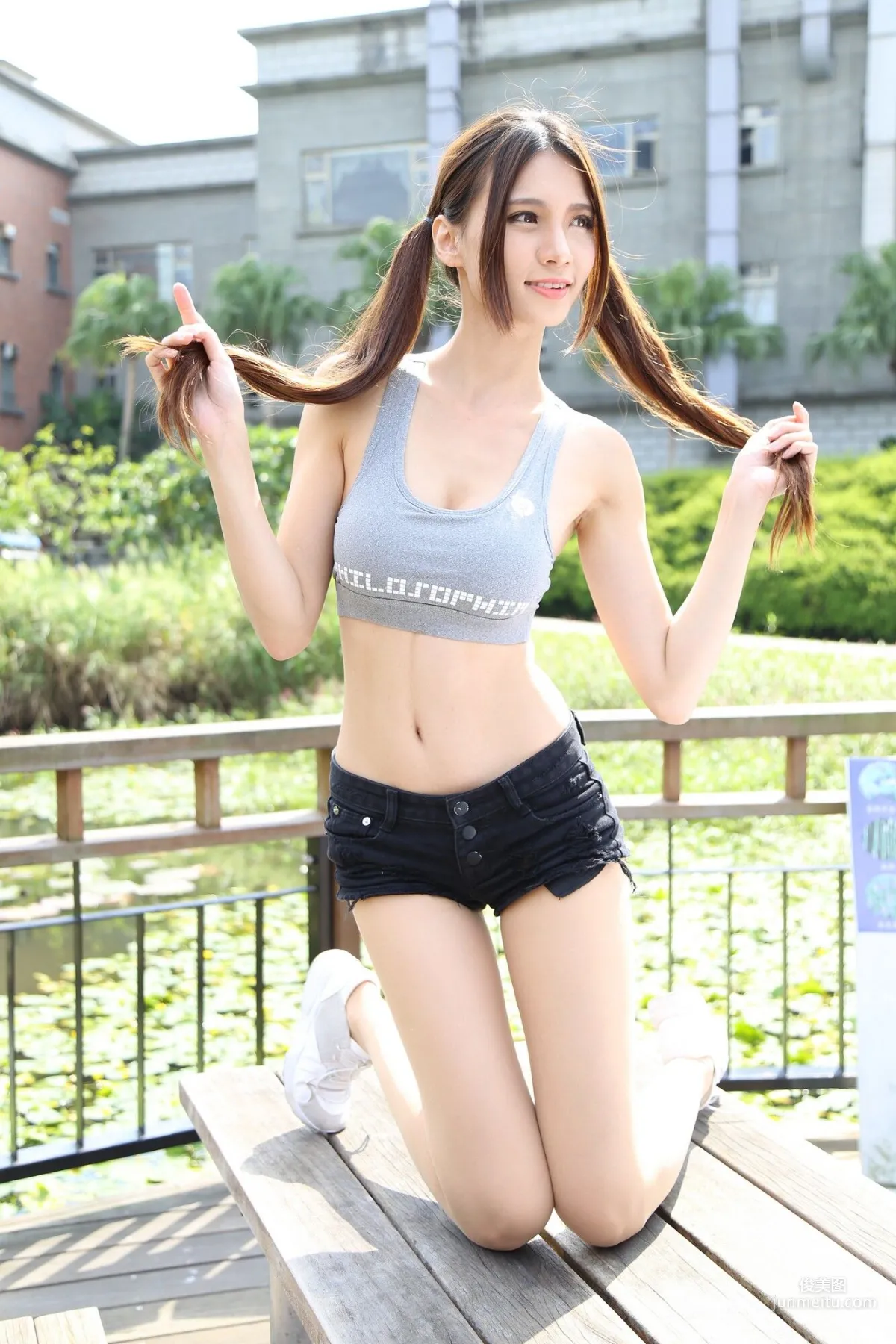 [Taiwan Beauties] Cai Yixin, Sports Uniform Outdoor Shoot (Hot Pants and Sheer Stockings) Photo Set photo 84