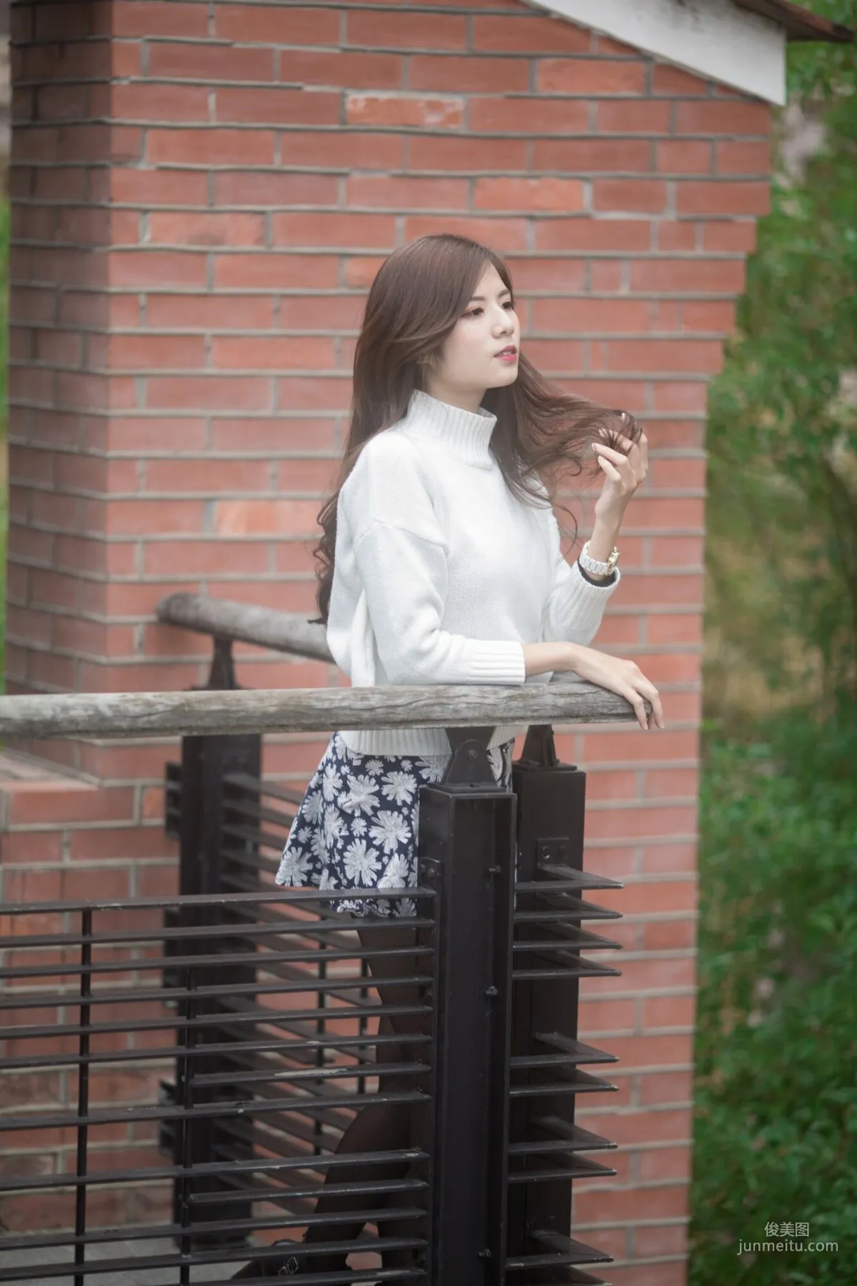 [Taiwan Beauties] Chubby Fang - 3 Outfits Black Stockings Street Snap Photo Set photo 12