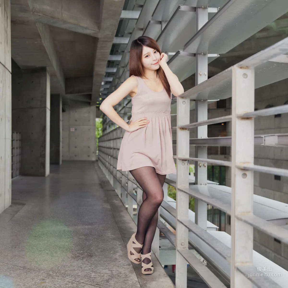 [台灣女神] 張齊郡《2013-JuLie玉美人!》 寫真集 25