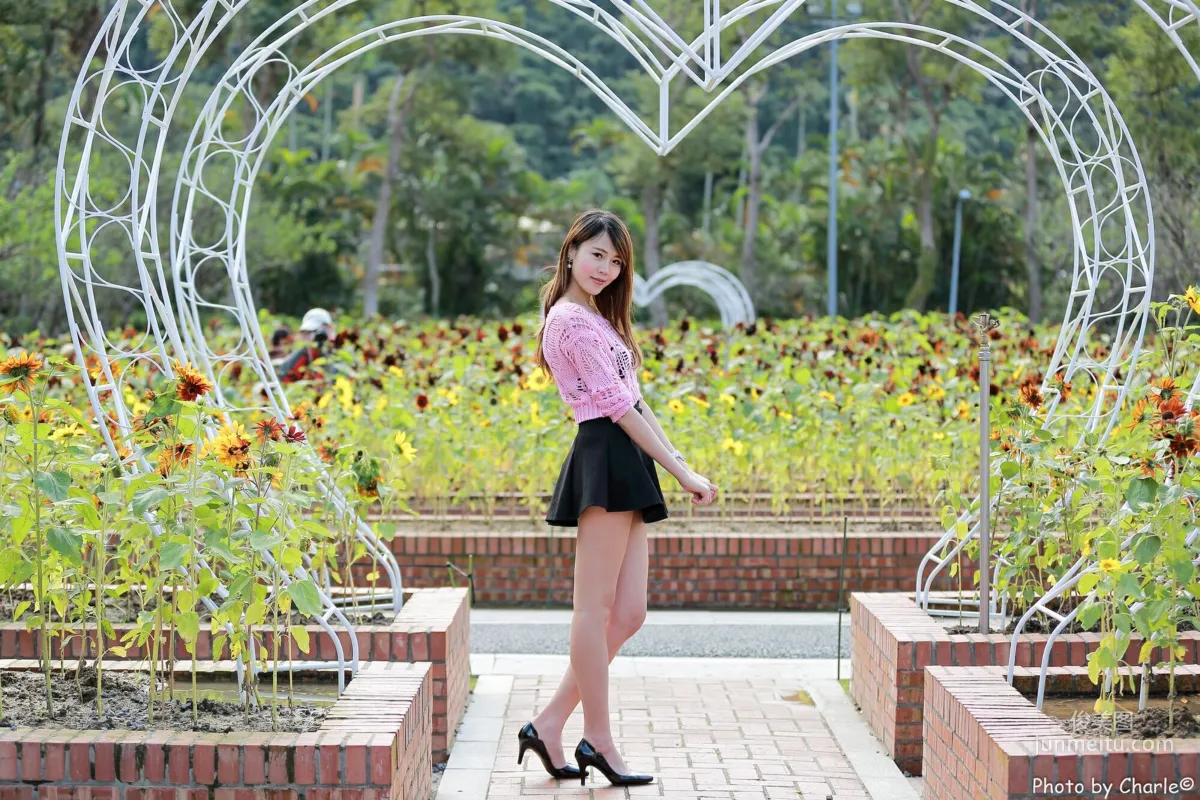 [Taiwan Beauties] Ai Lin, Shilin Residence Outdoor Shoot (Three Outfits Total) Photo Set photo 26